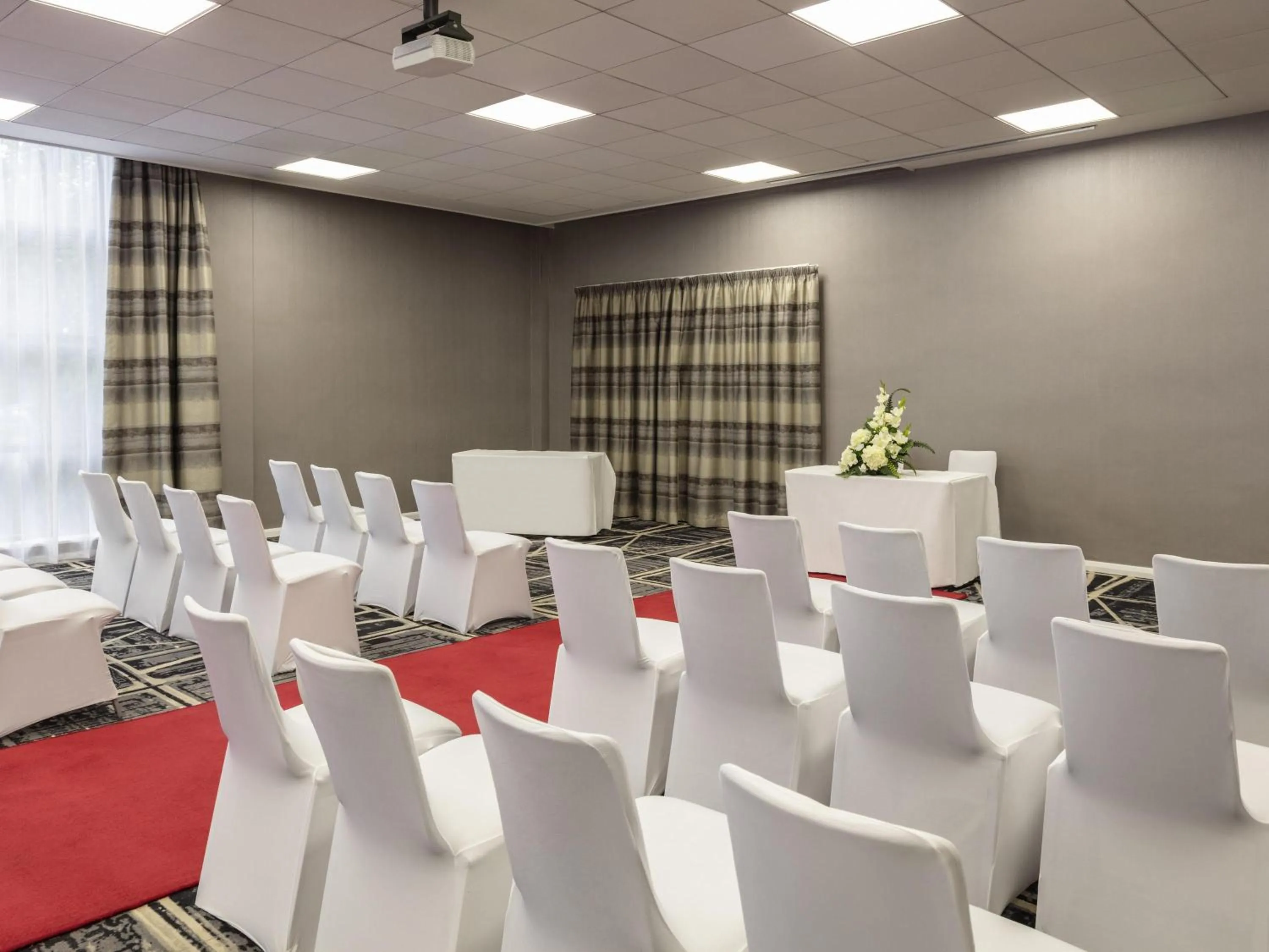 wedding in Novotel Newcastle Airport