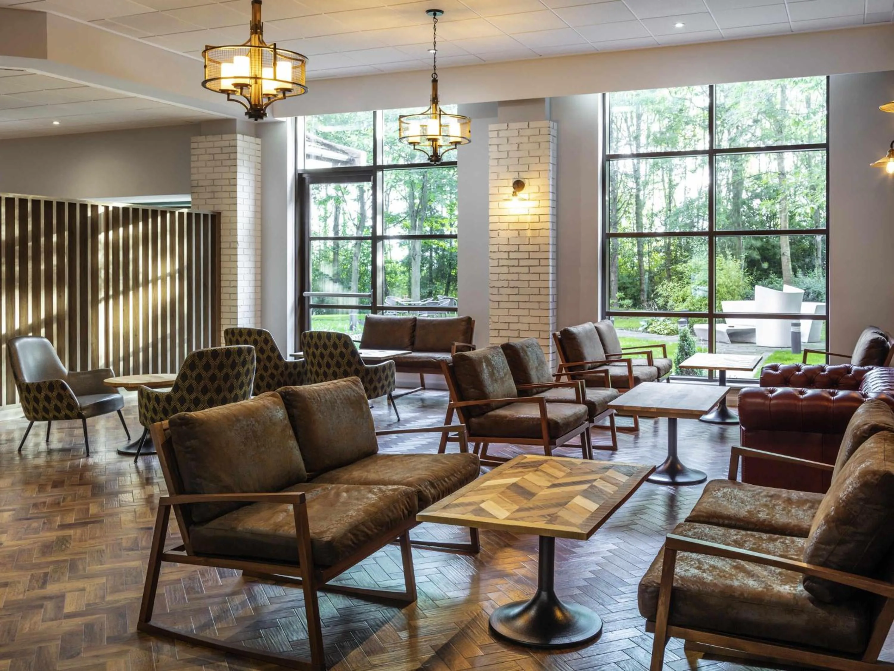 Lounge or bar in Novotel Newcastle Airport