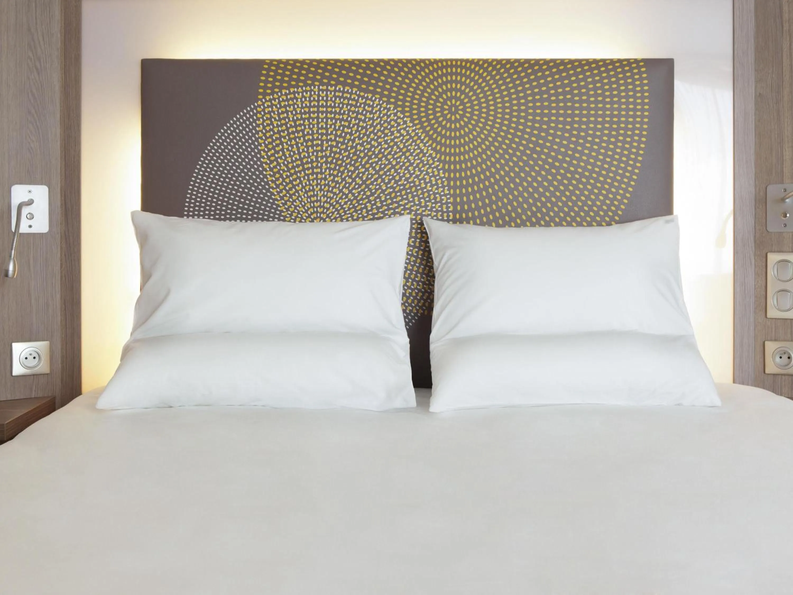 Bedroom, Bed in Novotel Newcastle Airport