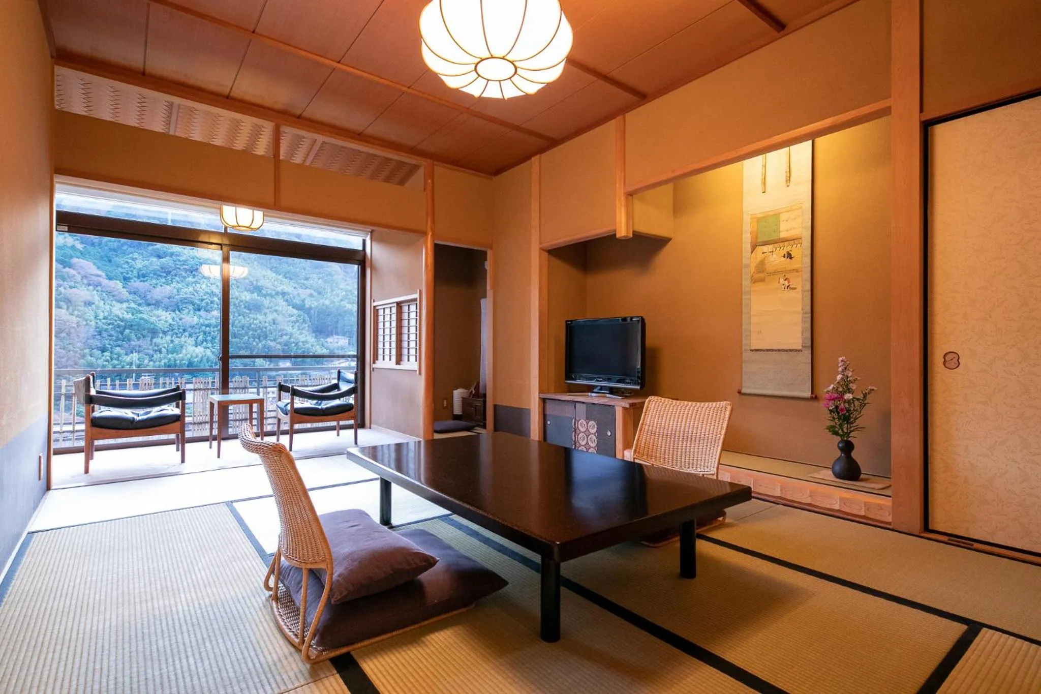 Mountain view in Fukiya Ryokan