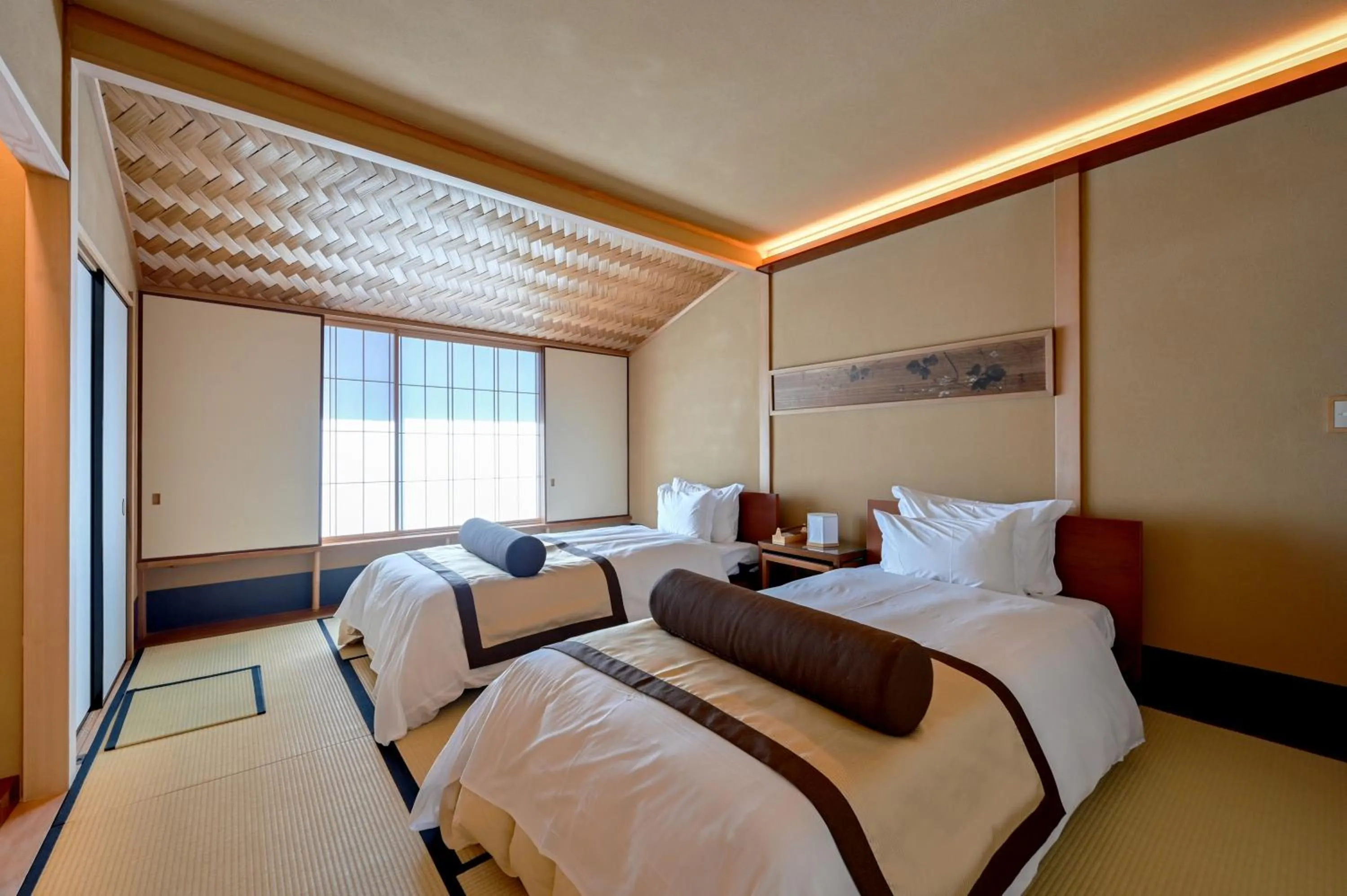 Photo of the whole room, Bed in Fukiya Ryokan