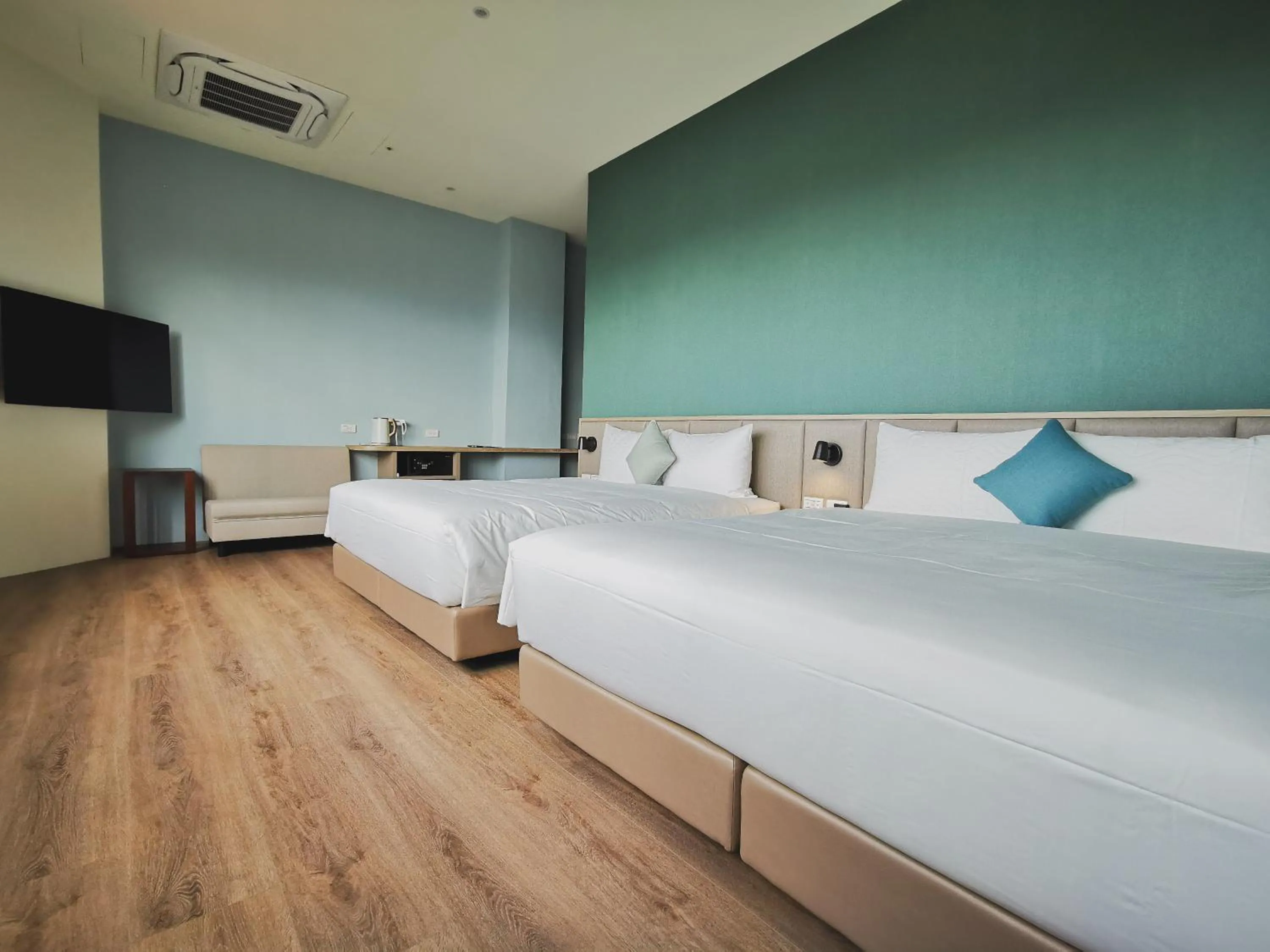 Photo of the whole room, Bed in Hotel Sandao