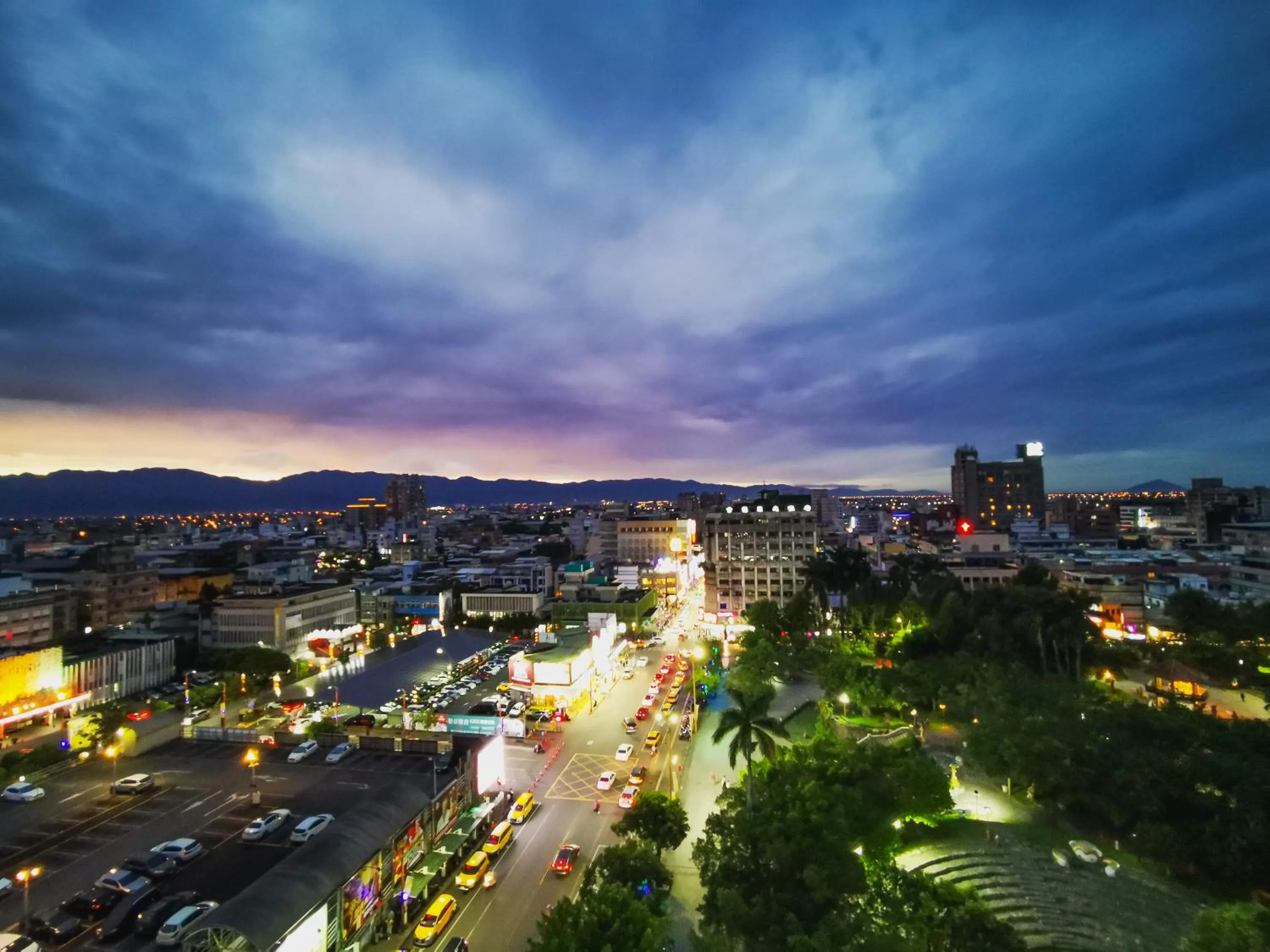 Night in Hotel Sandao