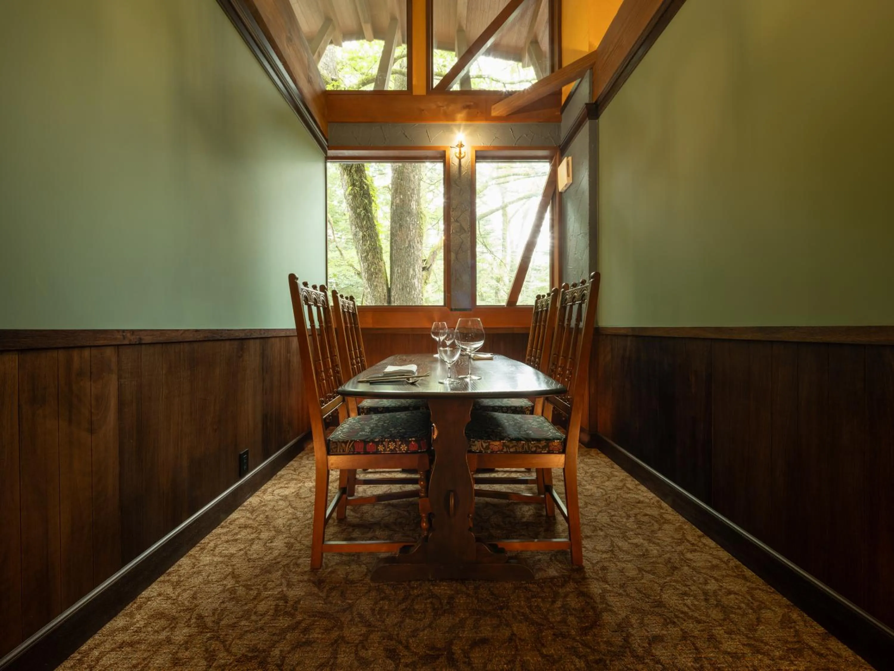 Restaurant/places to eat in LONGINGHOUSE Kyukaruizawa Suwanomori