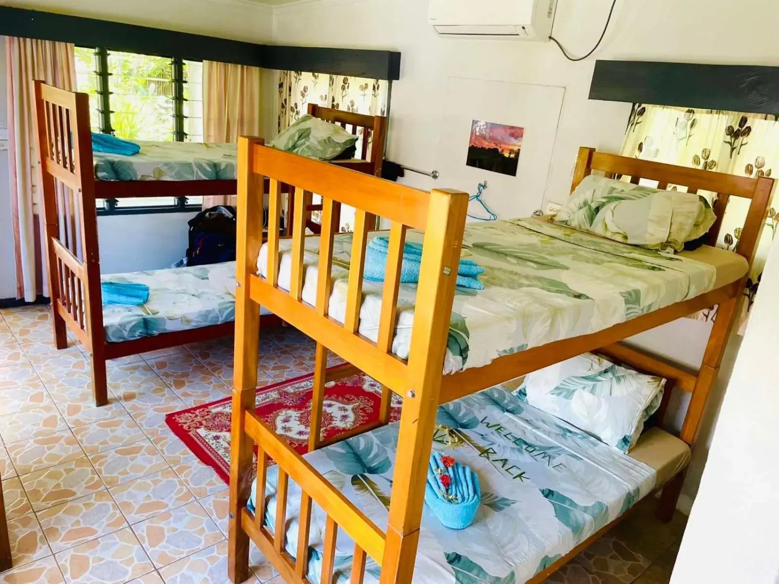 Male Dormitory Room - single occupancy in The Ideal Bed & Breakfast Male Dormitory Room - single occupancy in The Ideal Bed & Breakfast