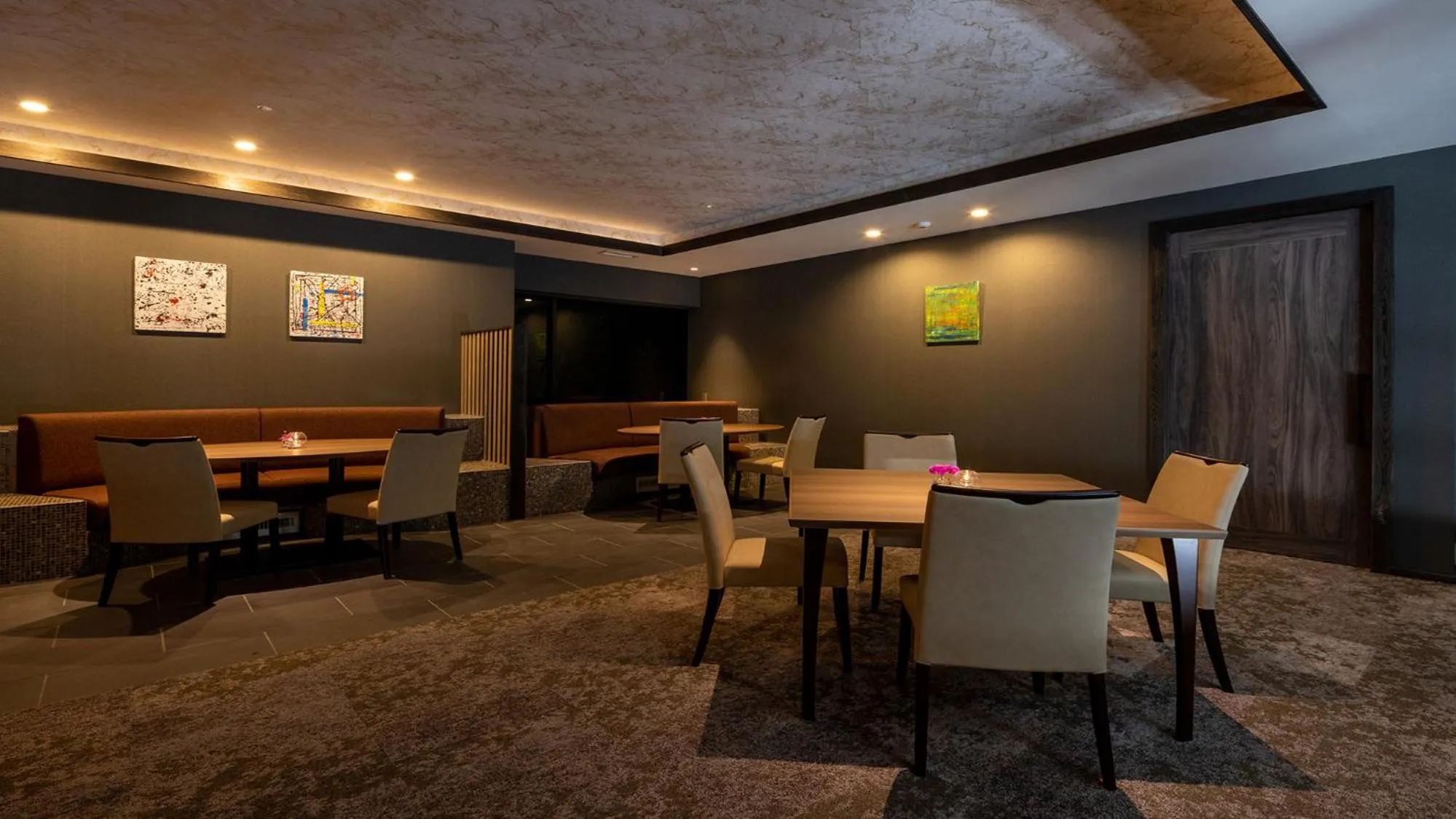 Restaurant/places to eat in Sengokubara COCON