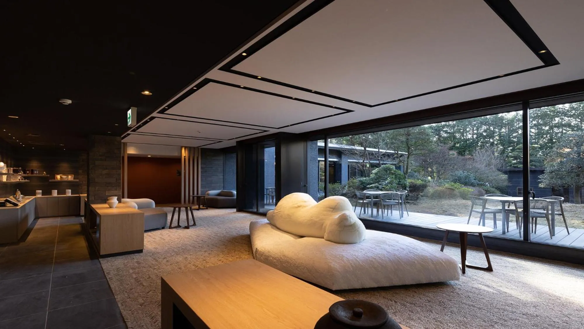 Lobby or reception in Sengokubara COCON