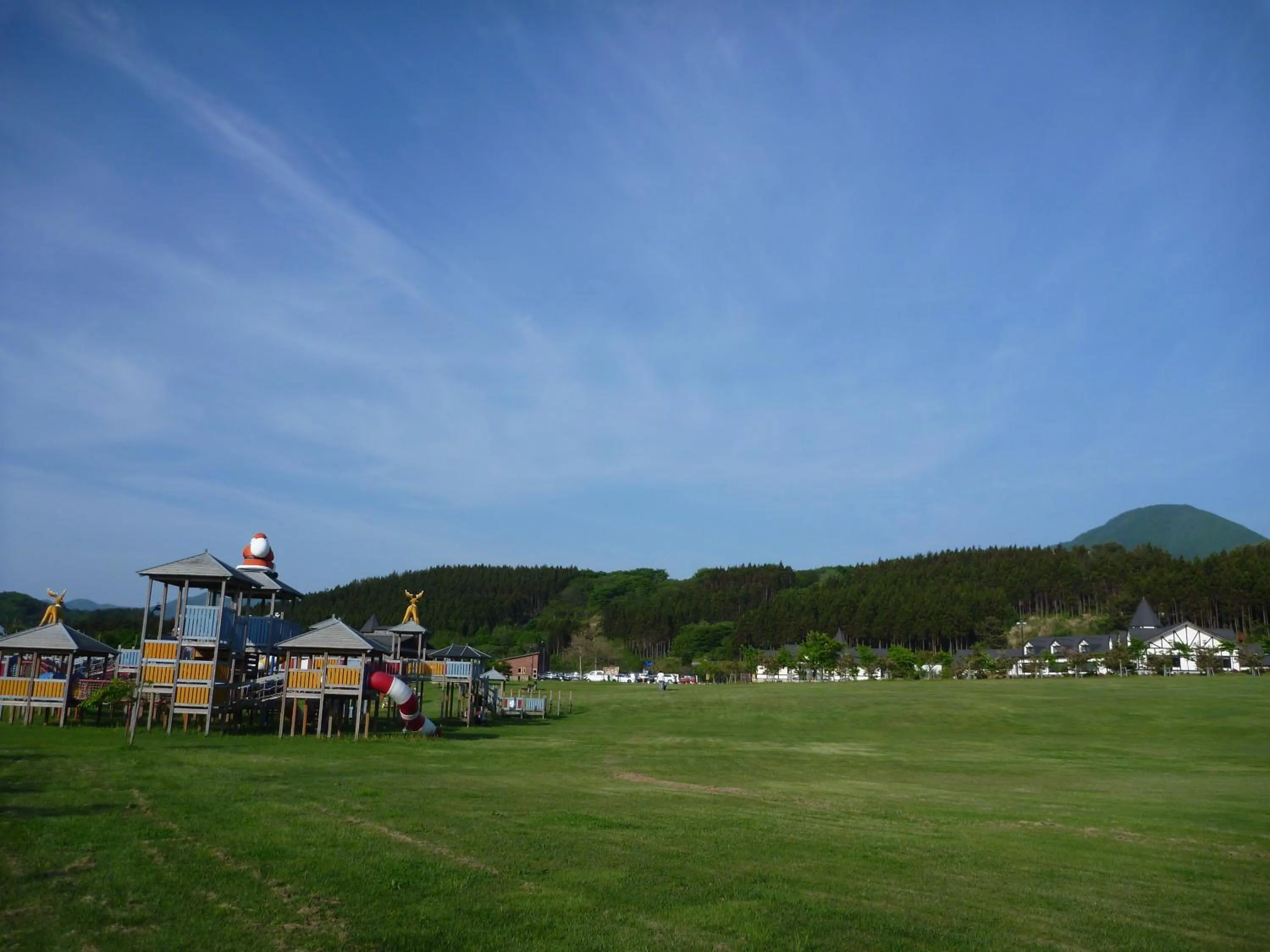 Property building in Awone Shirakami Juniko