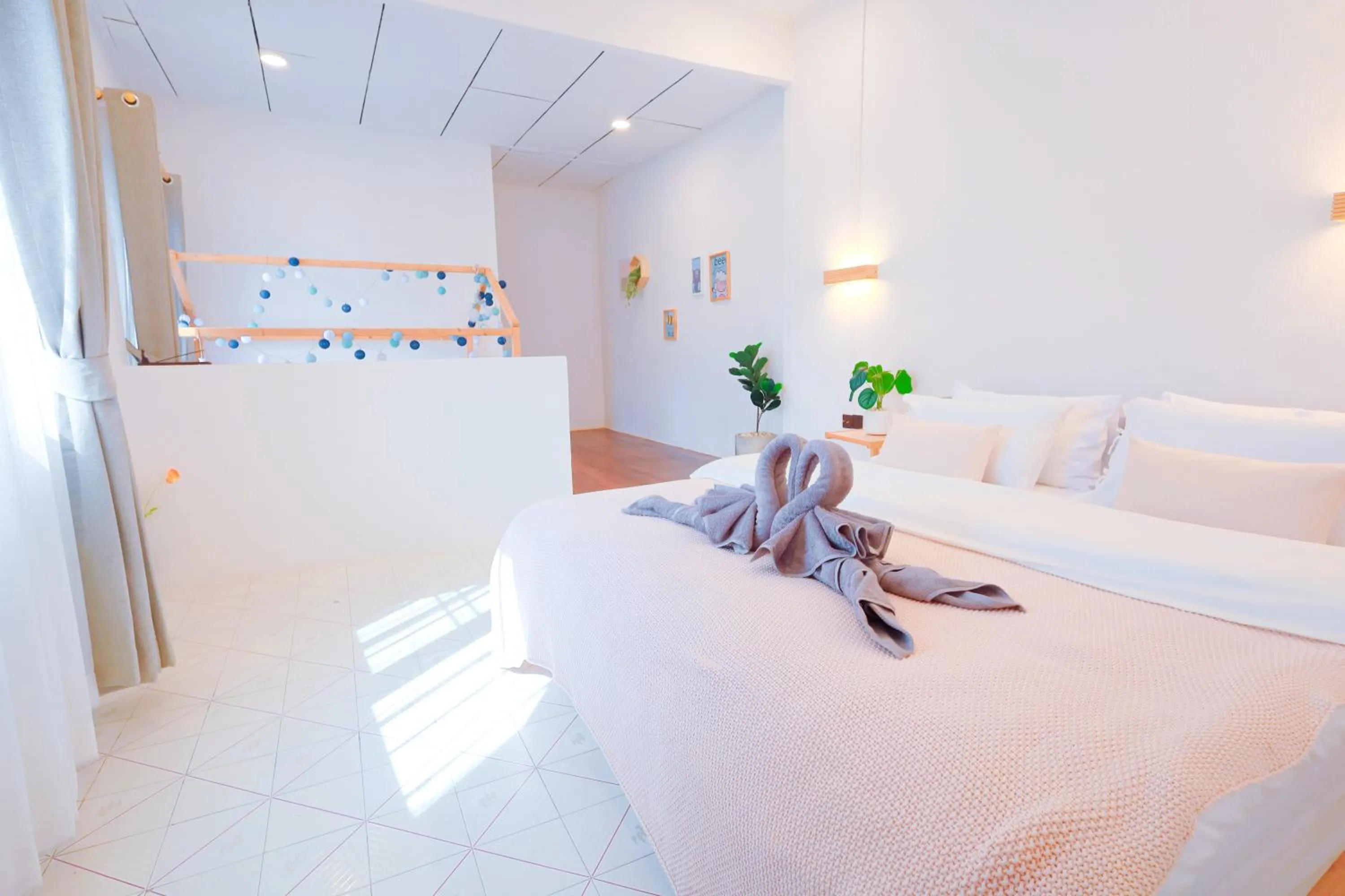 Bed in Ratchada Retreat Villa 2