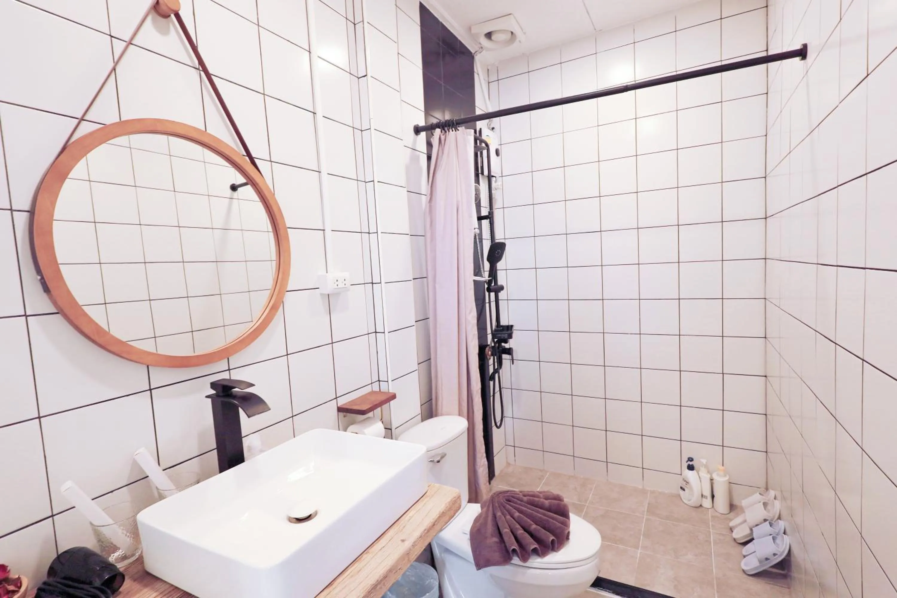 Ratchada Retreat Villa 2