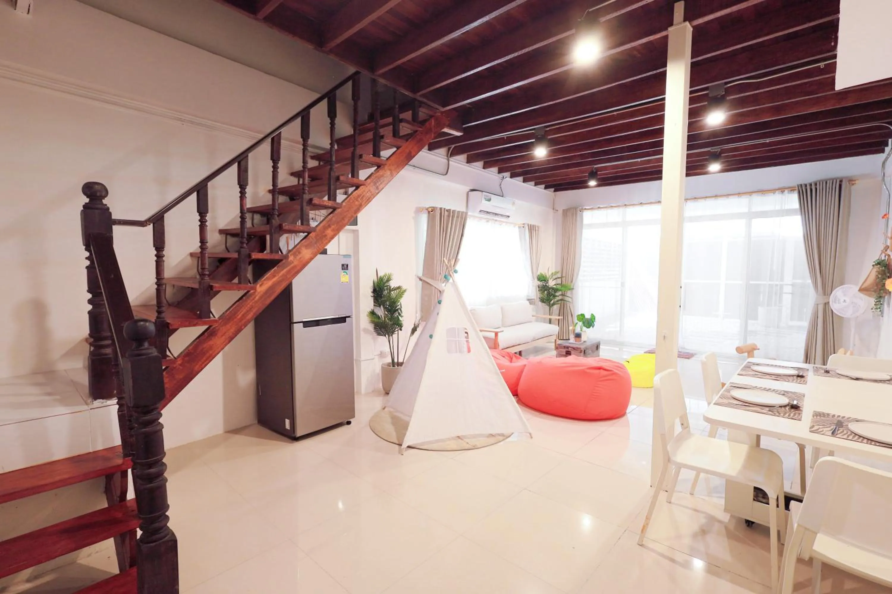 Ratchada Retreat Villa 2