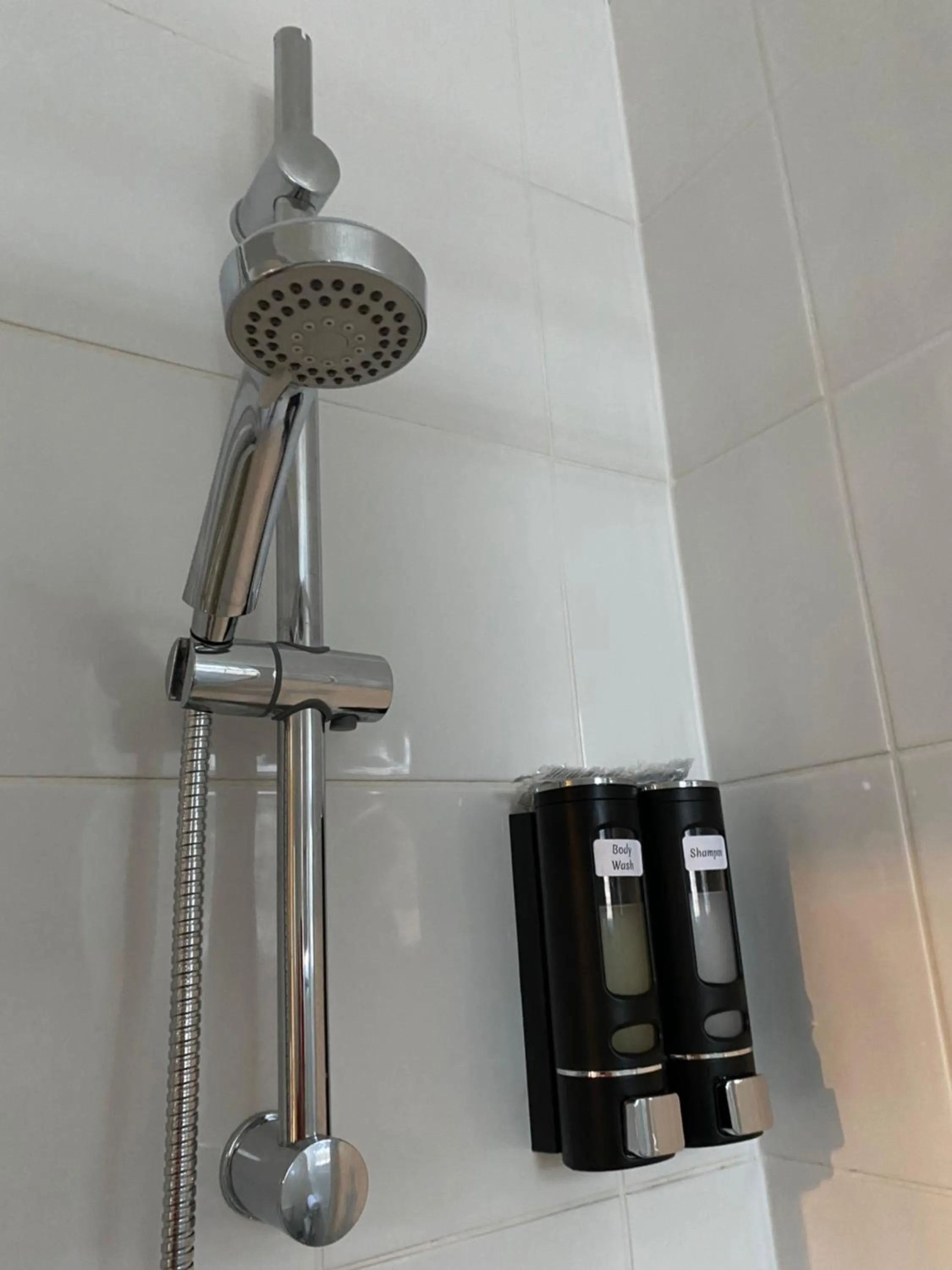Shower in The New Talbot Hotel