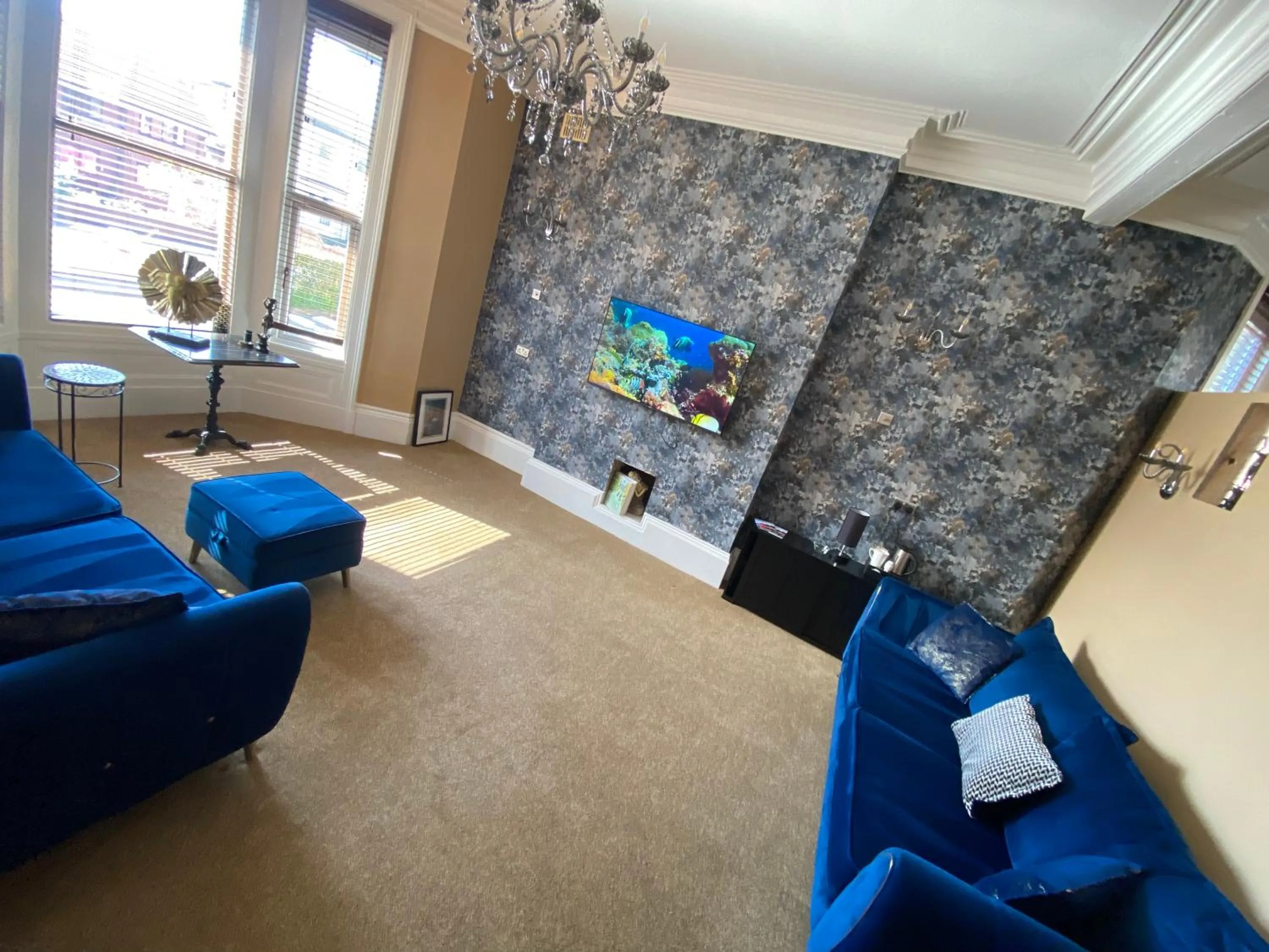 TV and multimedia in The New Talbot Hotel