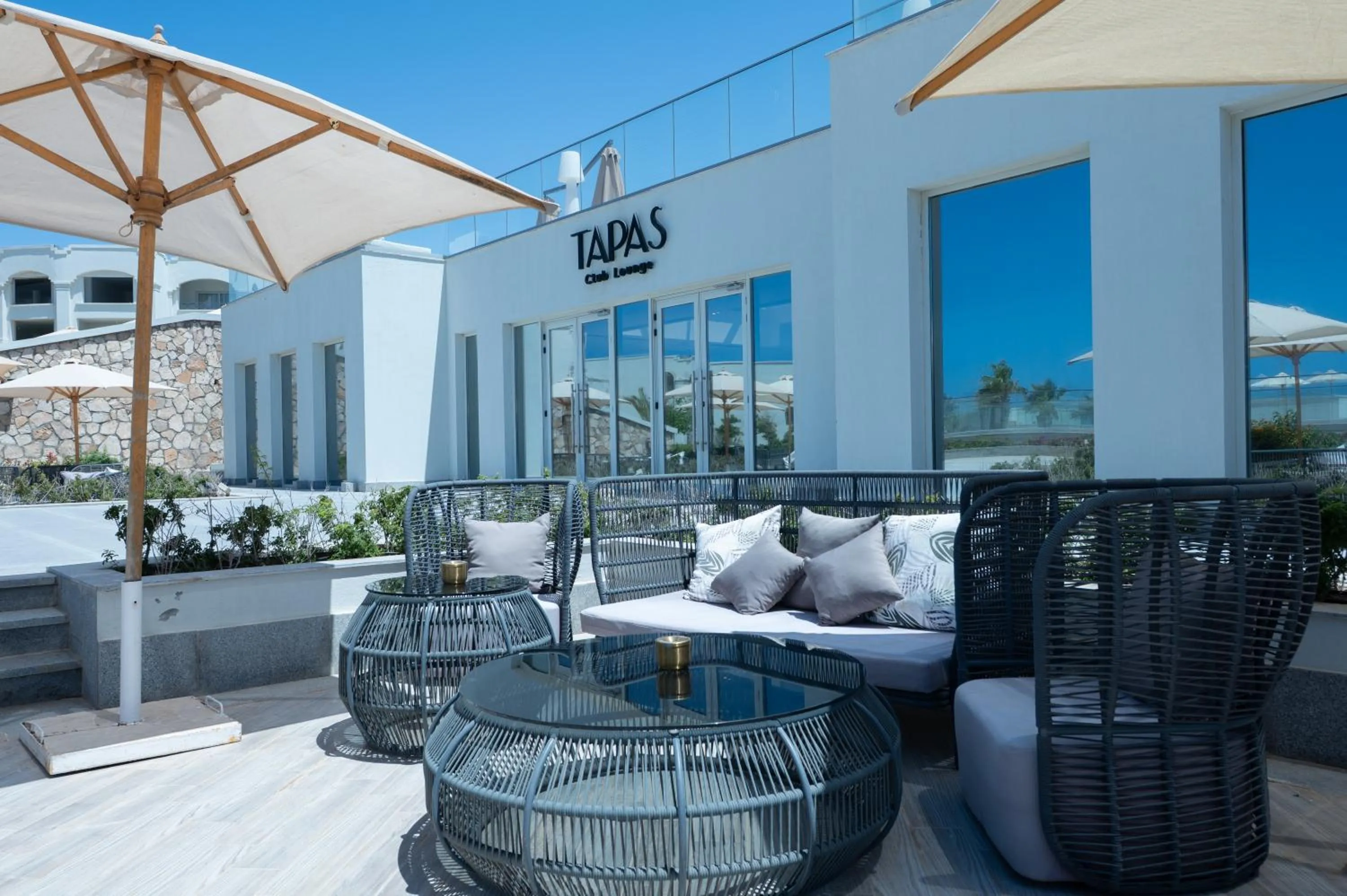 Restaurant/places to eat in Cleopatra Sidi Heneish