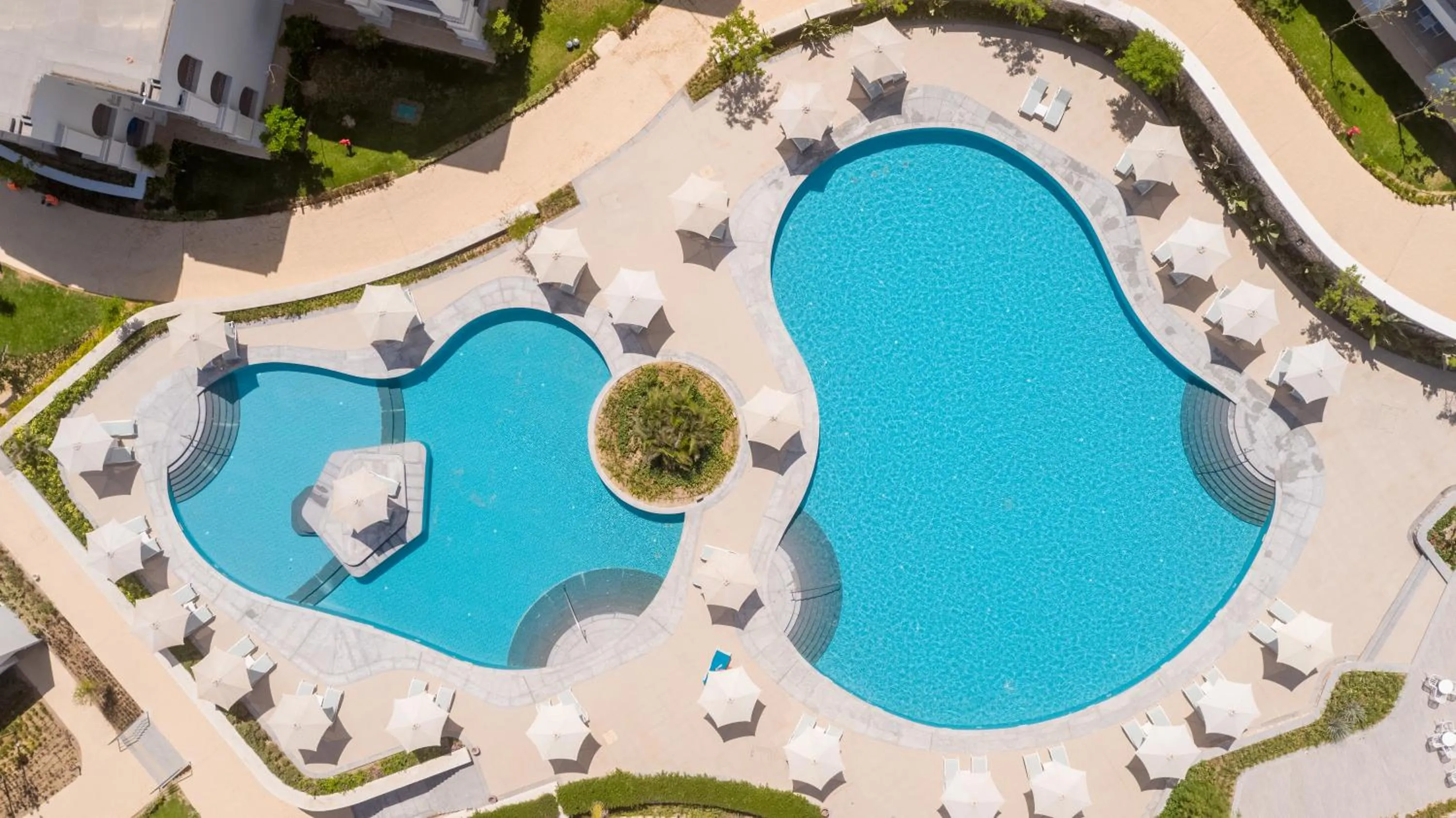 Swimming pool in Cleopatra Sidi Heneish