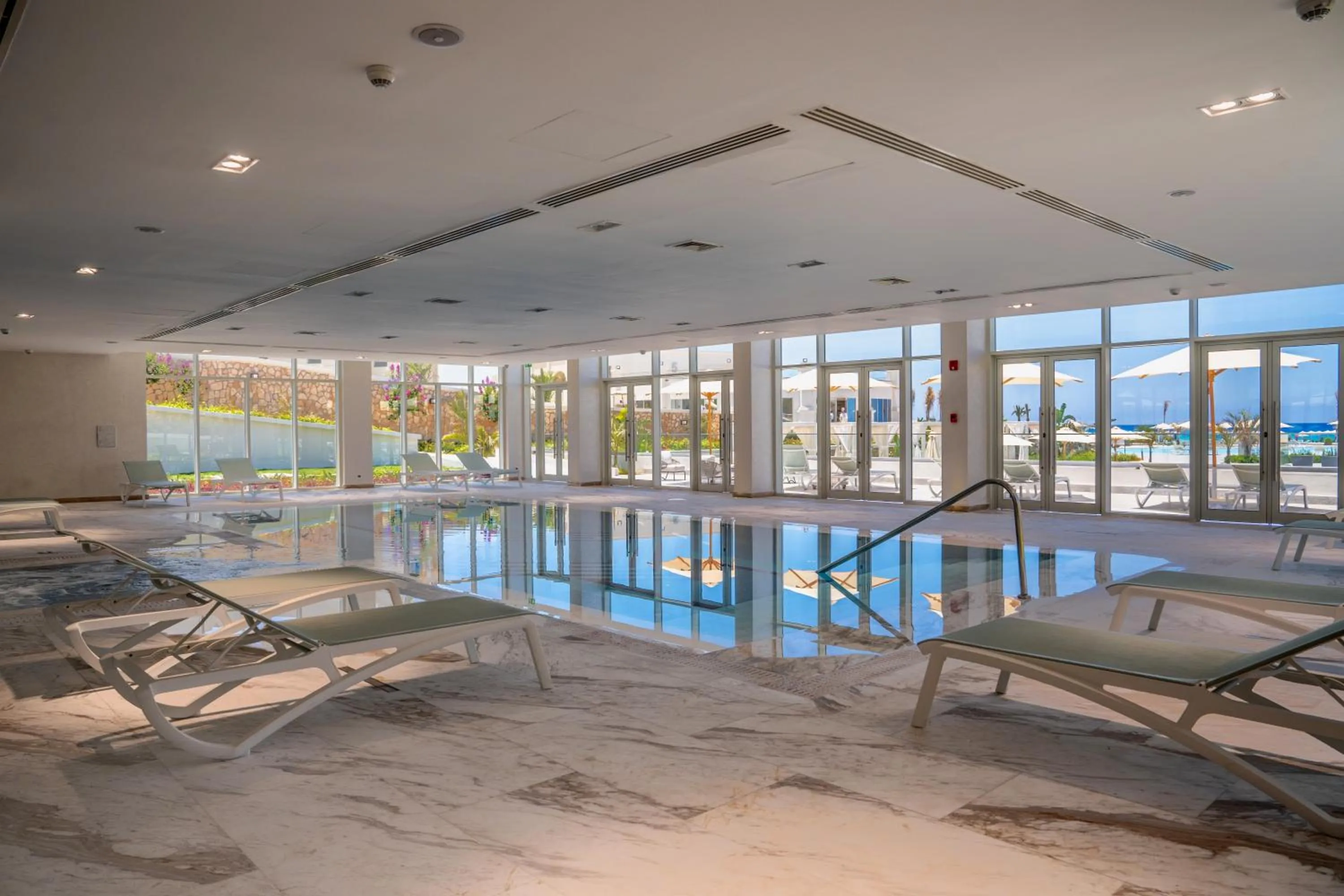 Swimming pool in Cleopatra Sidi Heneish