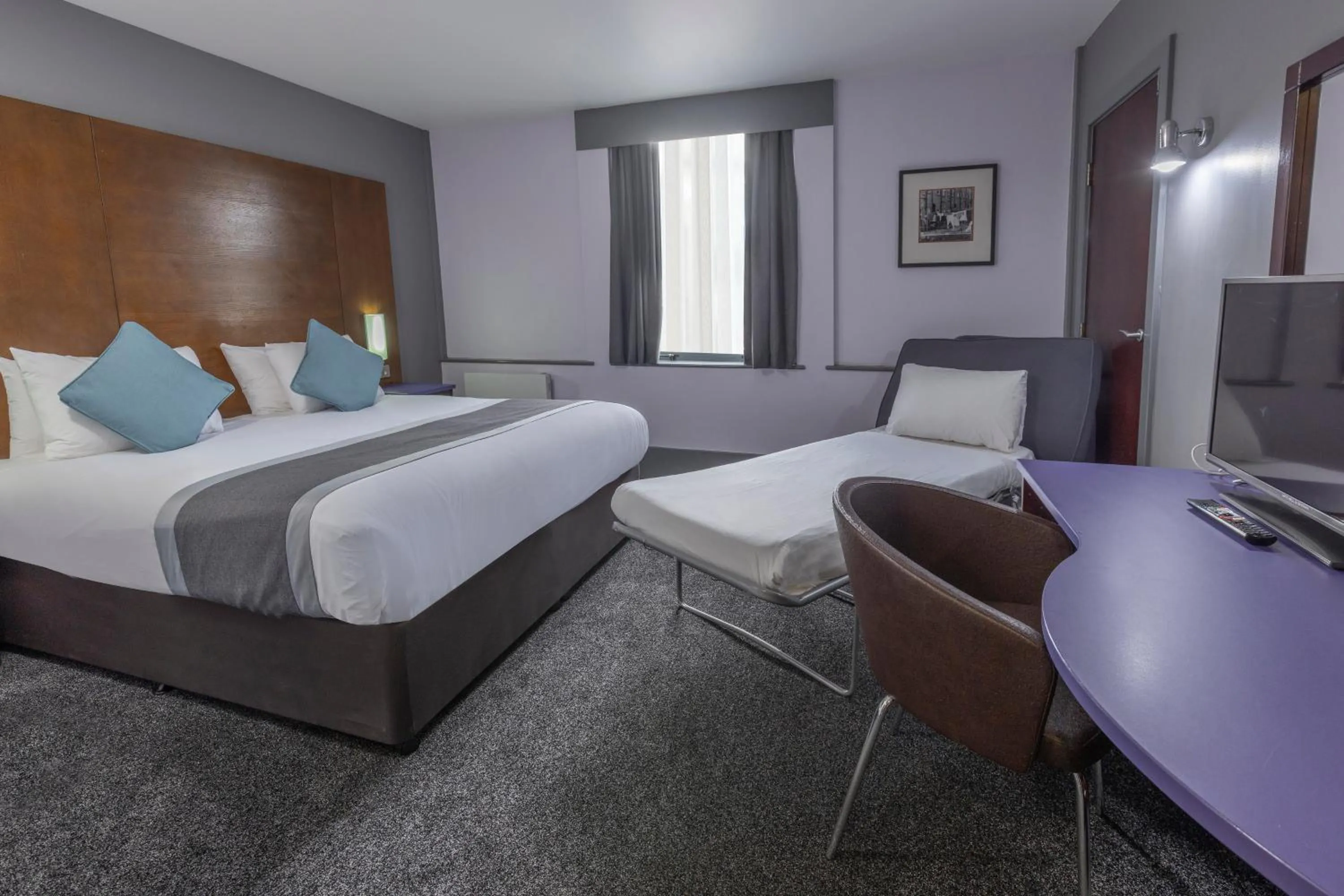 Bed in Best Western Sheffield City Hotel