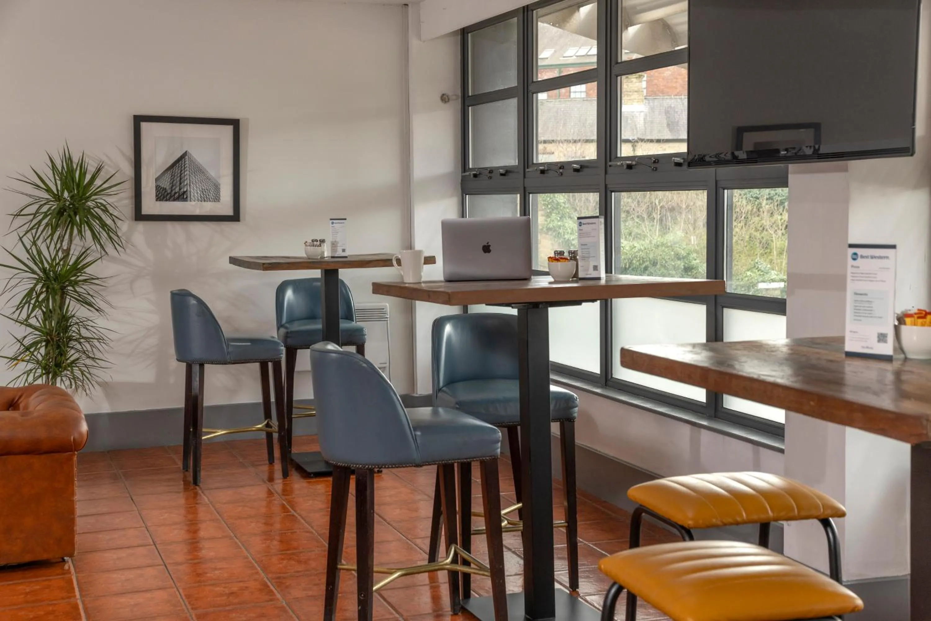 Restaurant/places to eat in Best Western Sheffield City Hotel