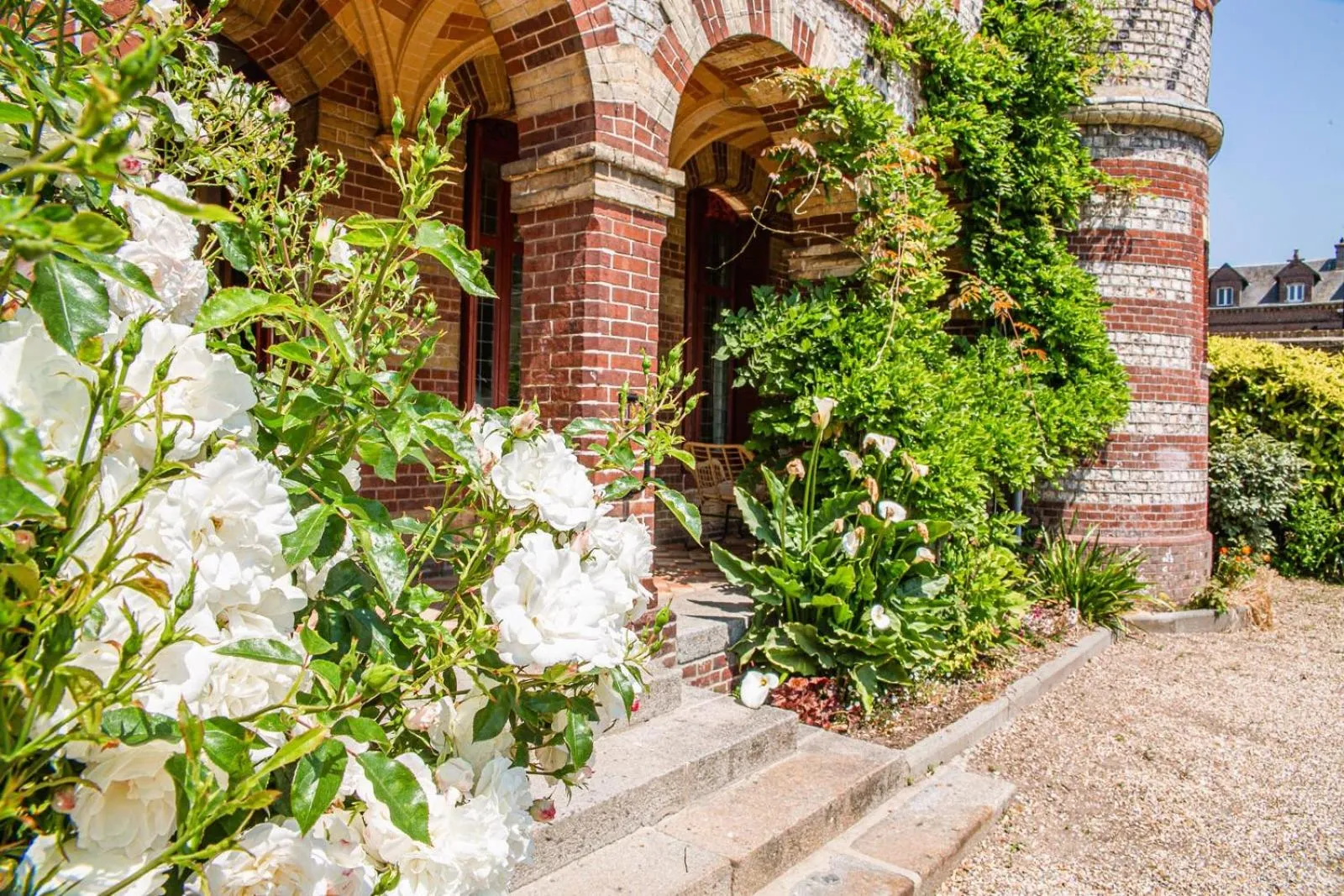 Garden view in La Villa Bligny