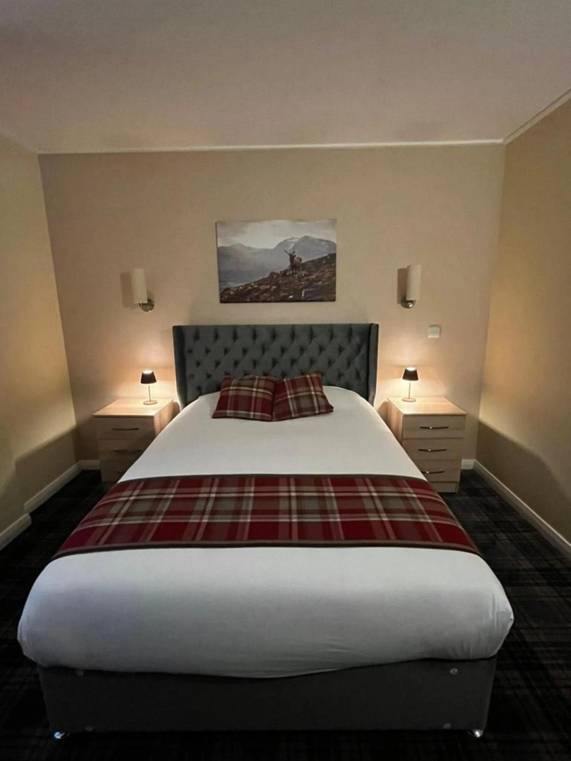 Bed in Britannia Inn Glasgow