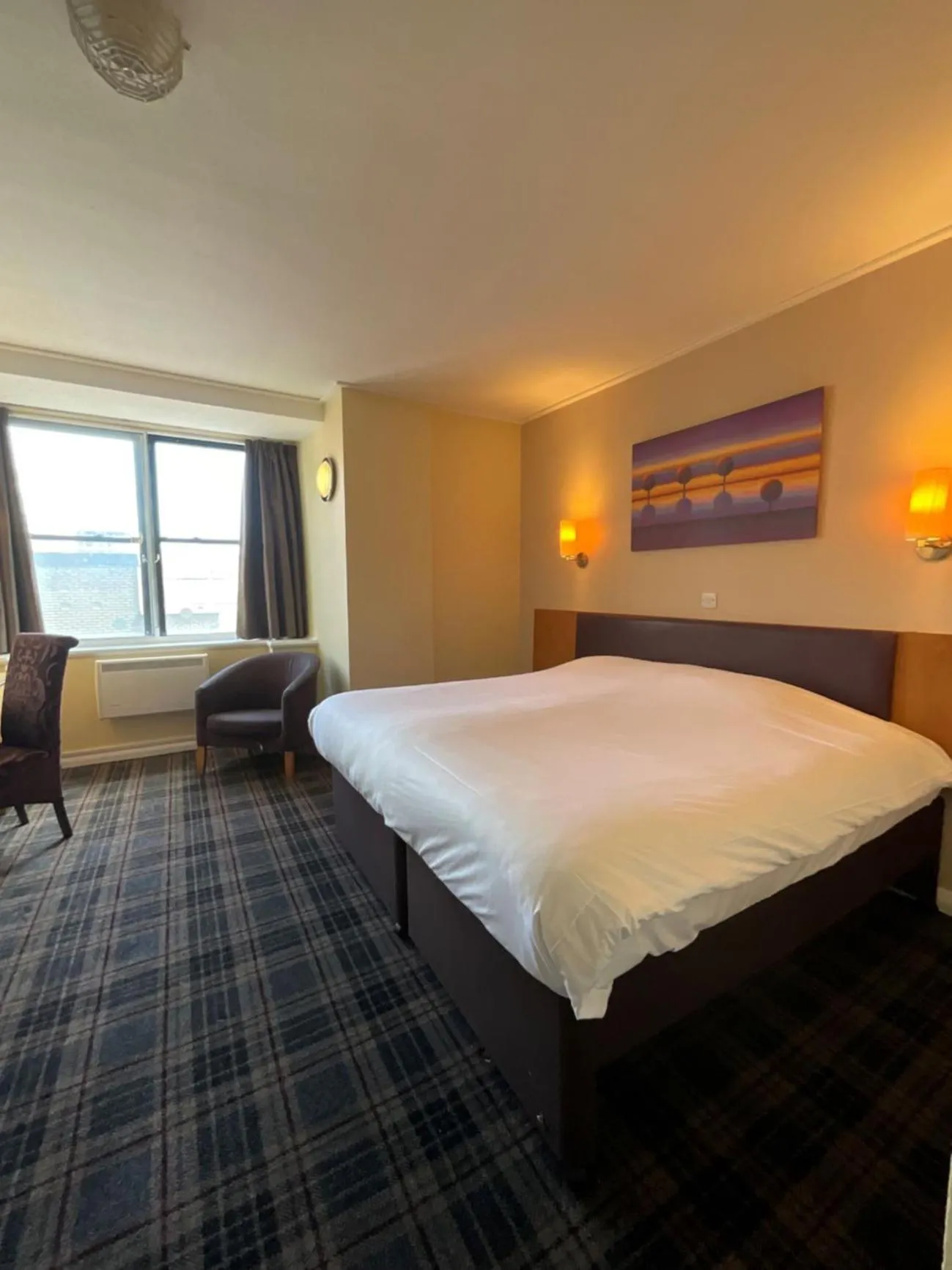 Bed in Britannia Inn Glasgow