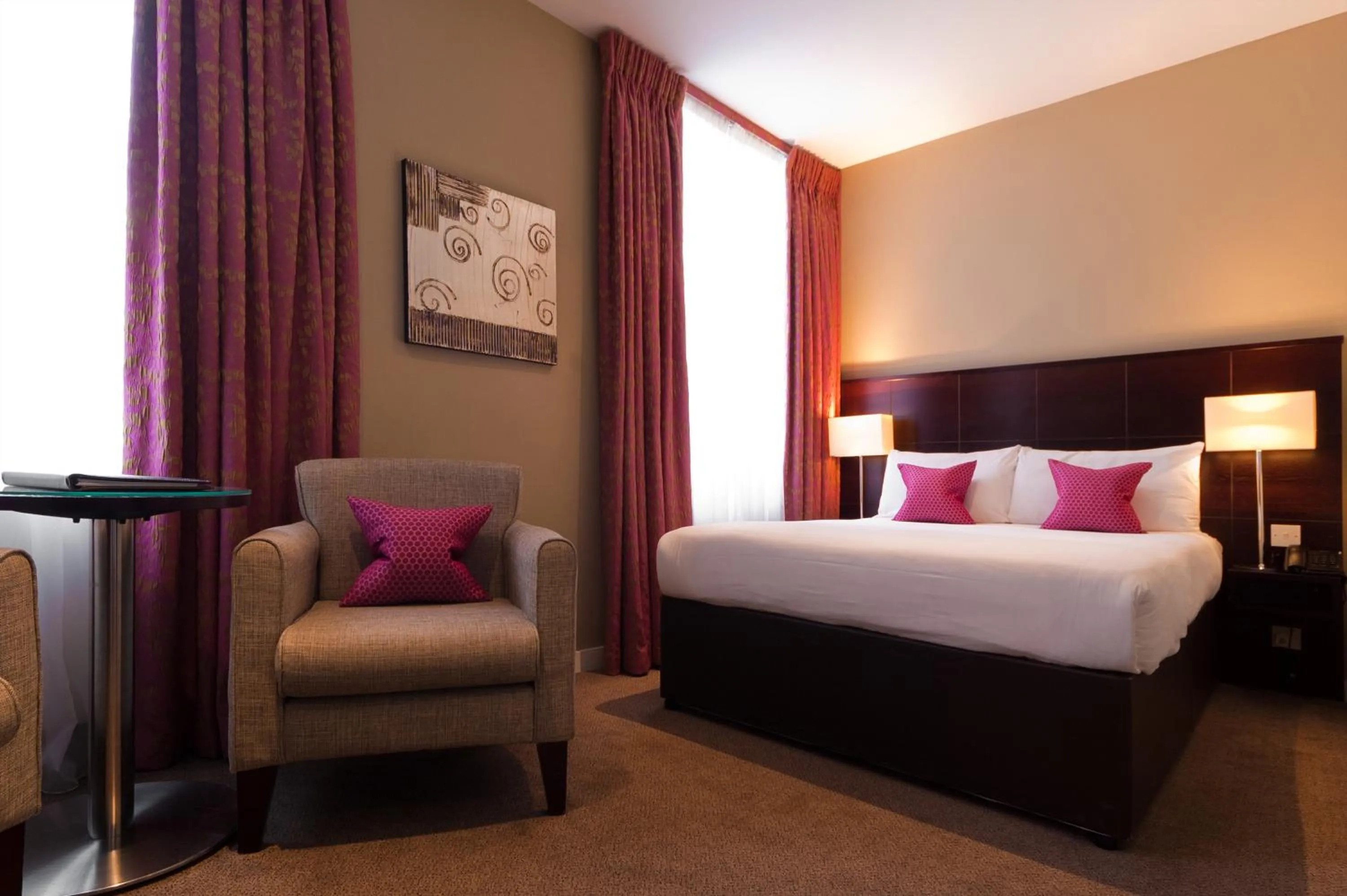 Bed in Berjaya Eden Park London Hotel