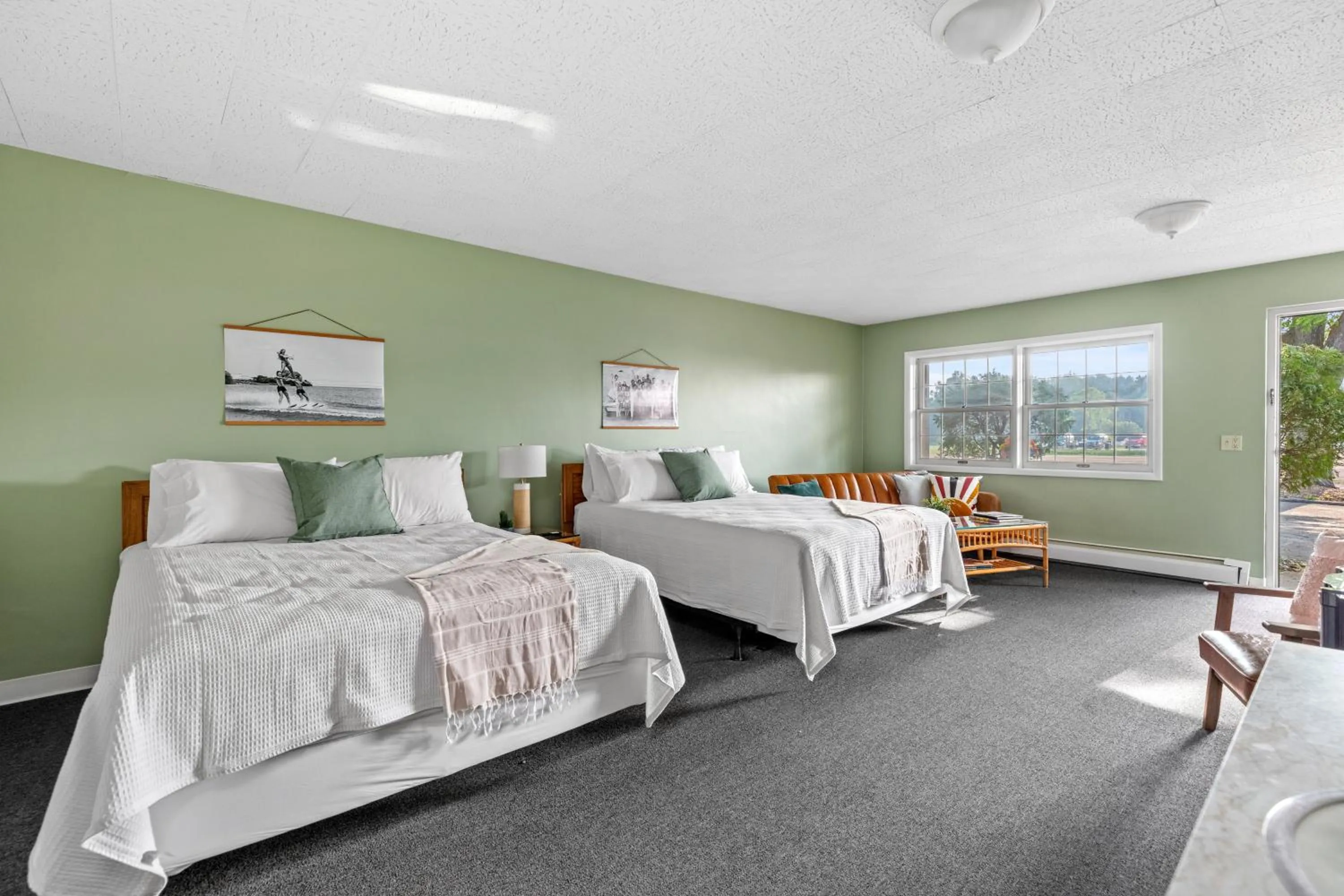 Photo of the whole room, Bed in Motel Bear Lake