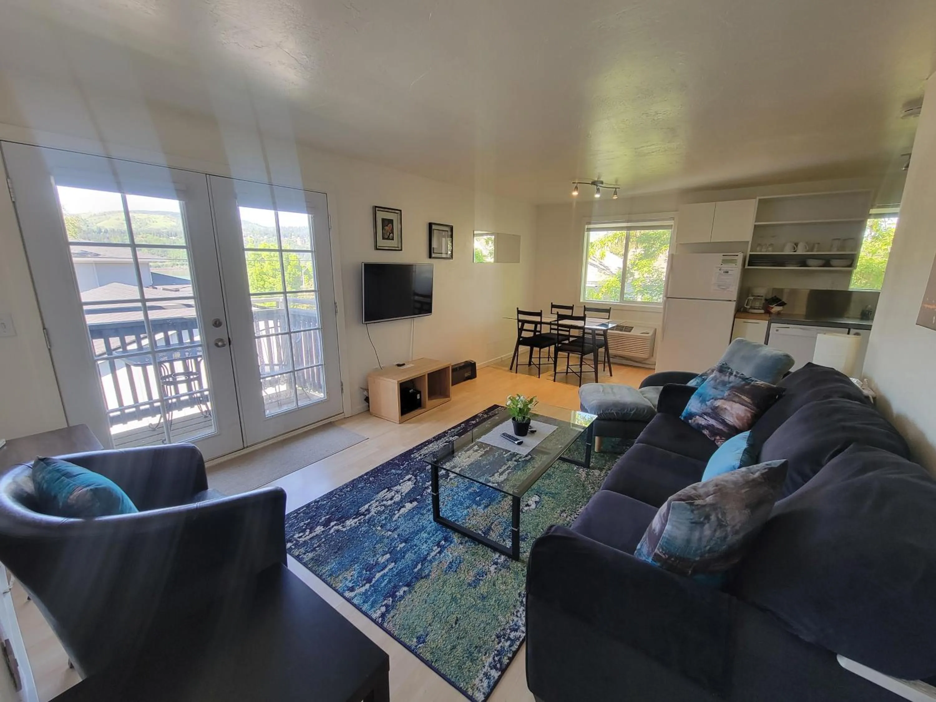 Hood River Suites Extended Stay Apartment Hotel