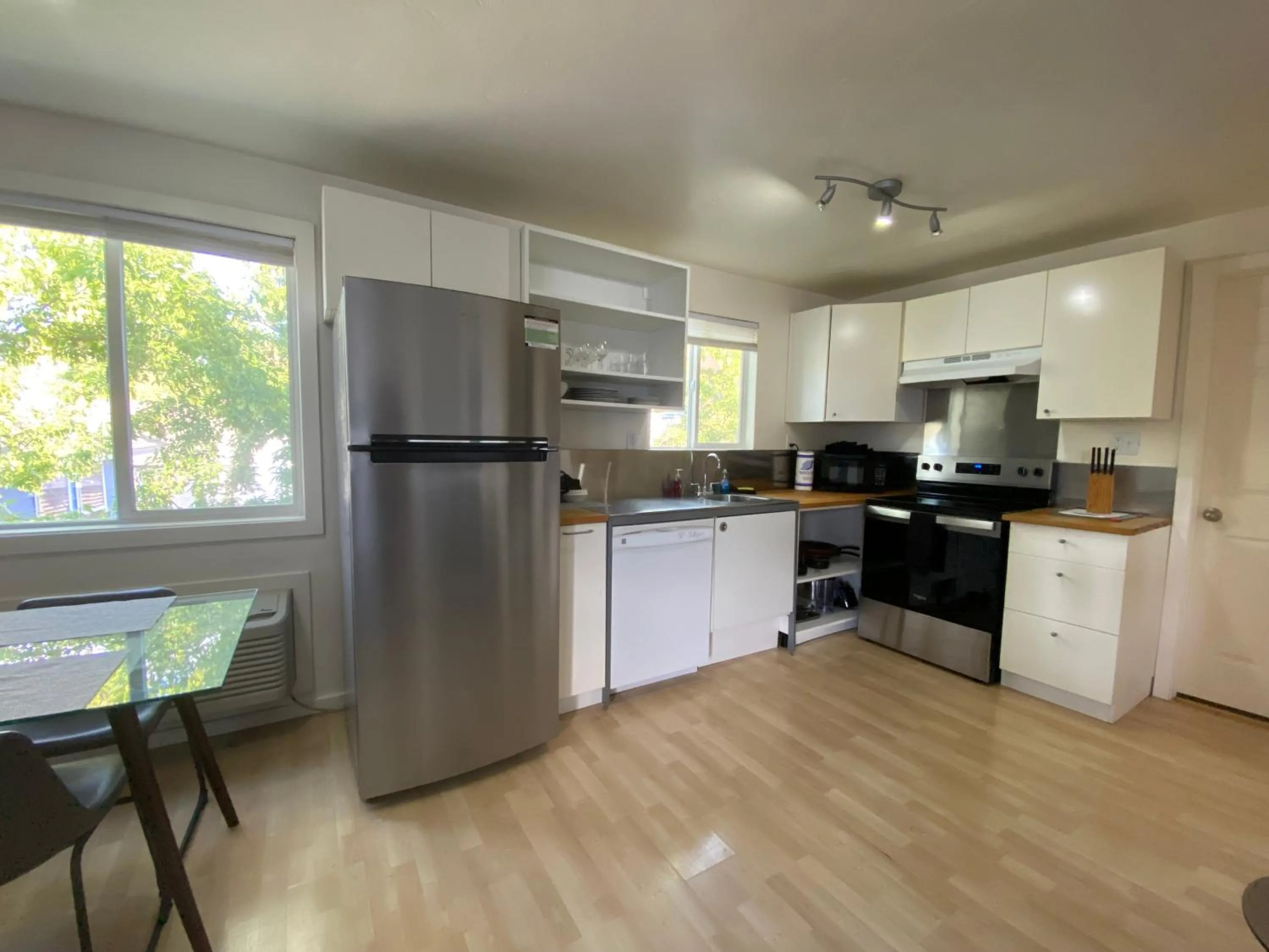 Hood River Suites Extended Stay Apartment Hotel