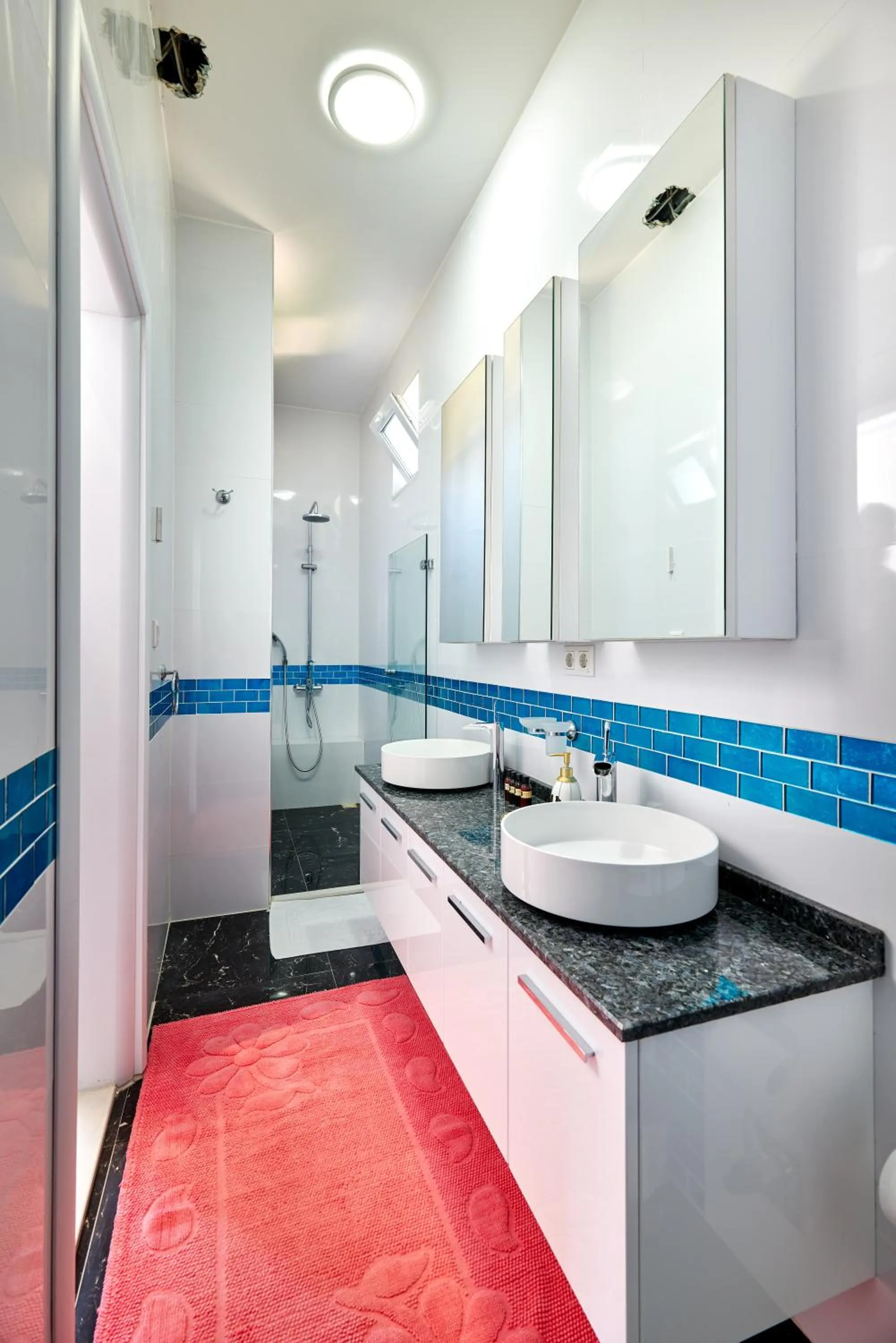 Shower in Beyaz Köşk Geyve