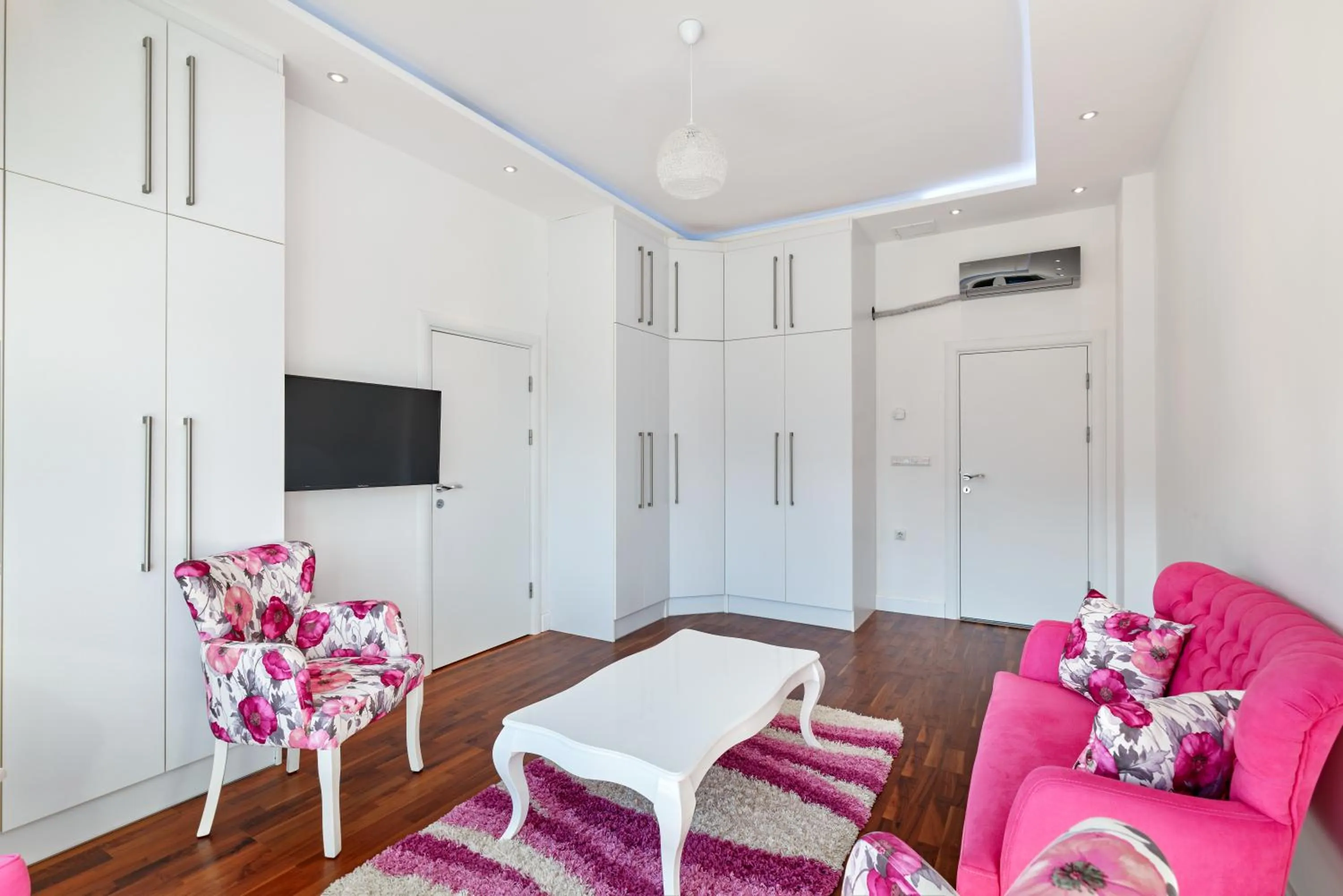 TV and multimedia in Beyaz Köşk Geyve