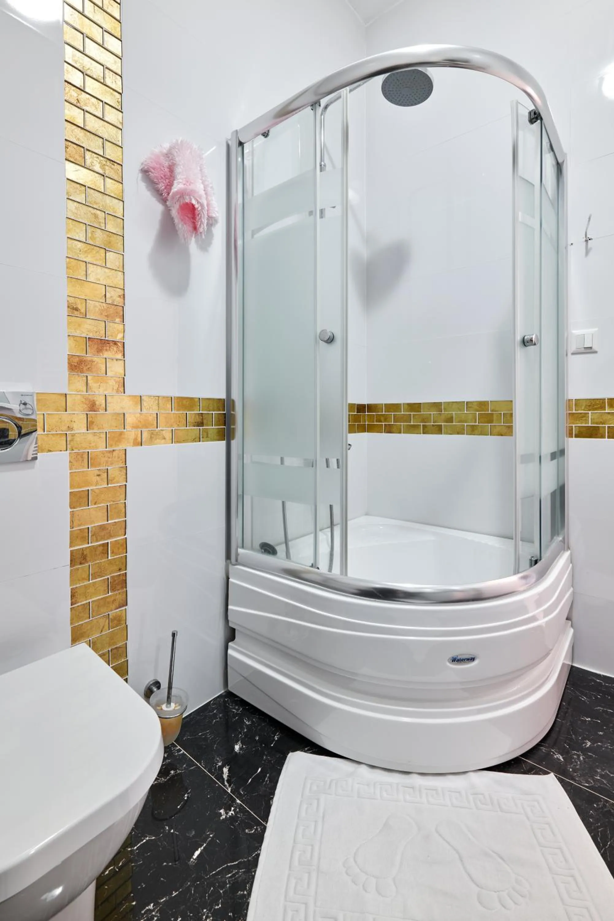 Shower in Beyaz Köşk Geyve