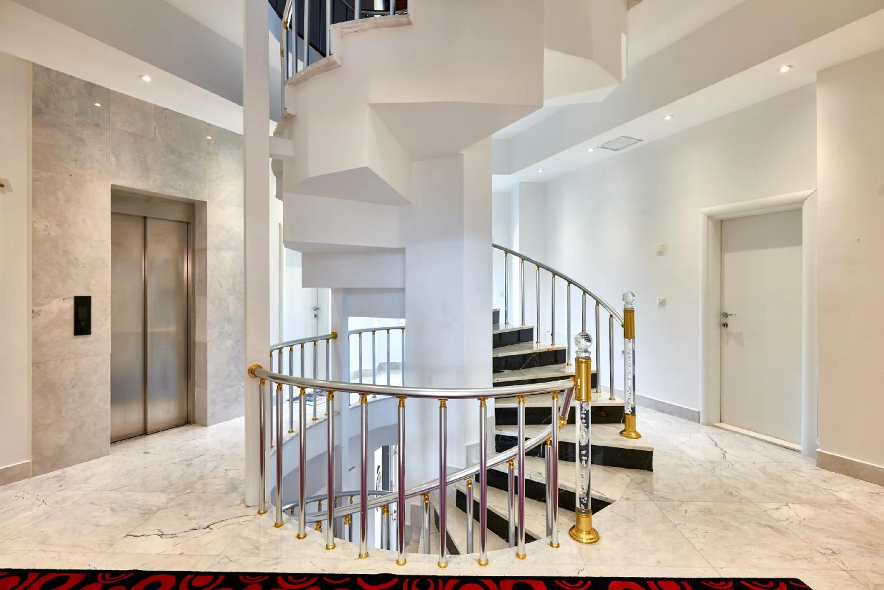 Communal lounge/ TV room in Beyaz Köşk Geyve