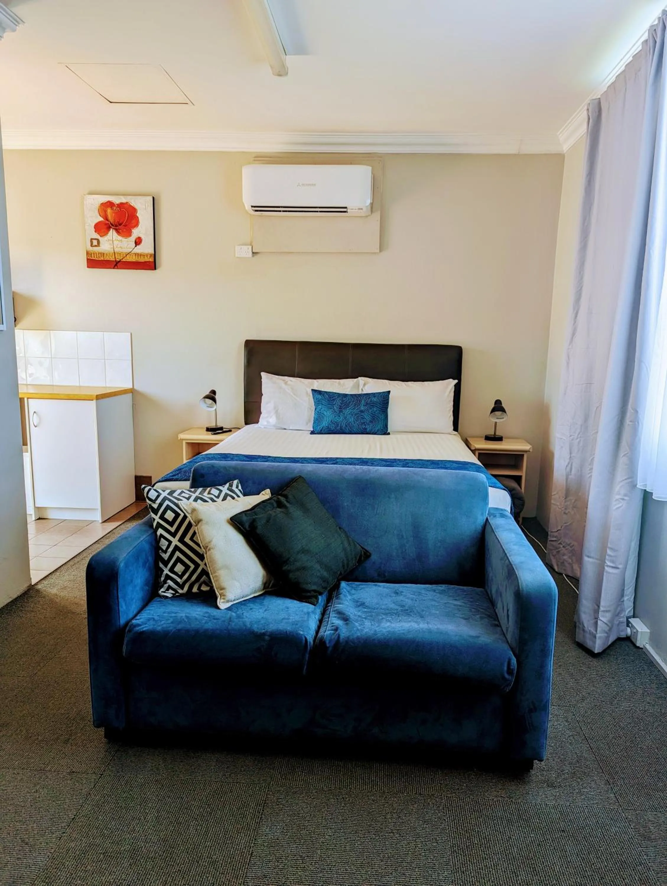 Bed in Ocean Drive Motel