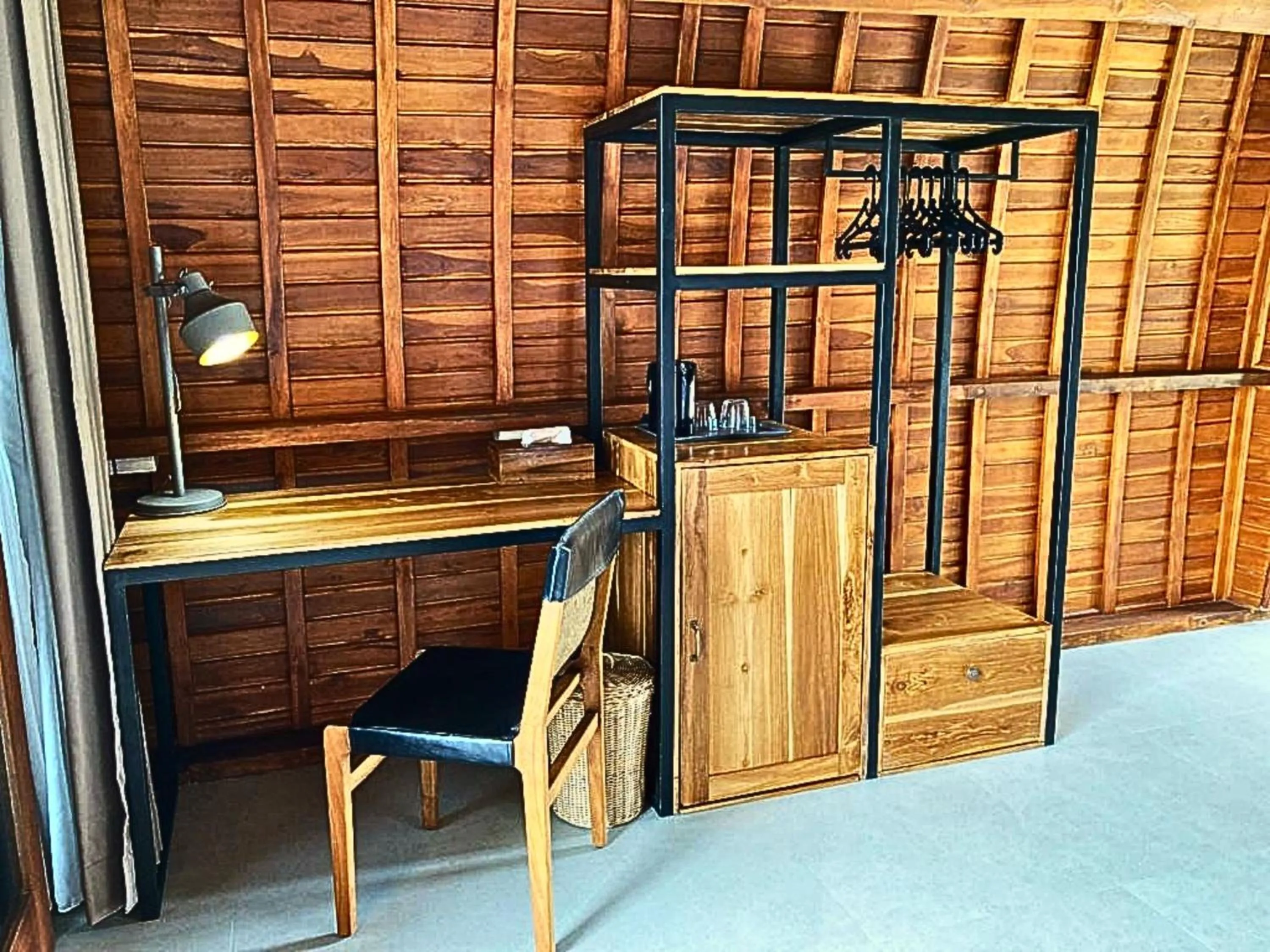 wardrobe in Antagana Retreat