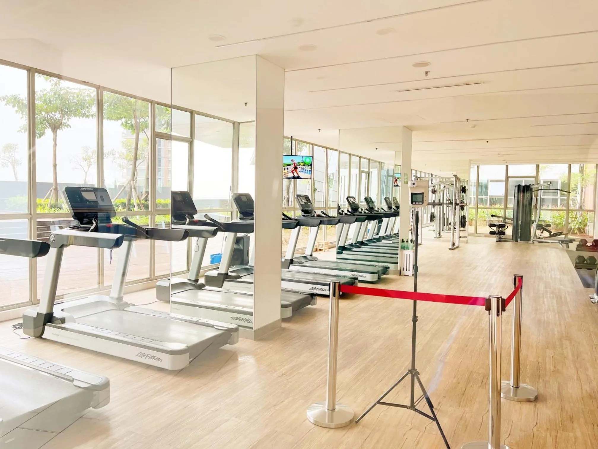 Fitness centre/facilities in Gold Coast Sea View Apartments by Rentrooms