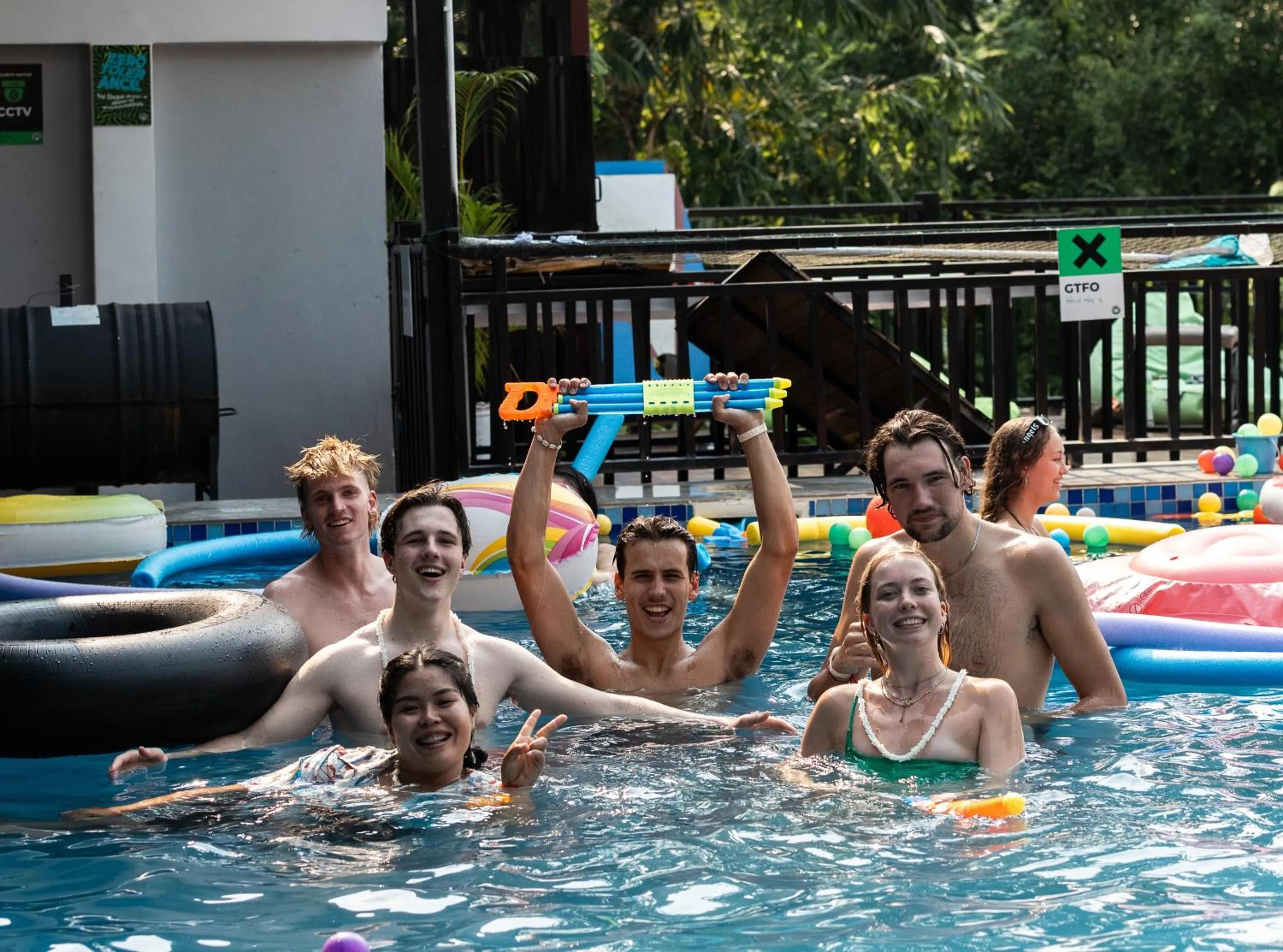 Property building in Mad Monkey Vang Vieng