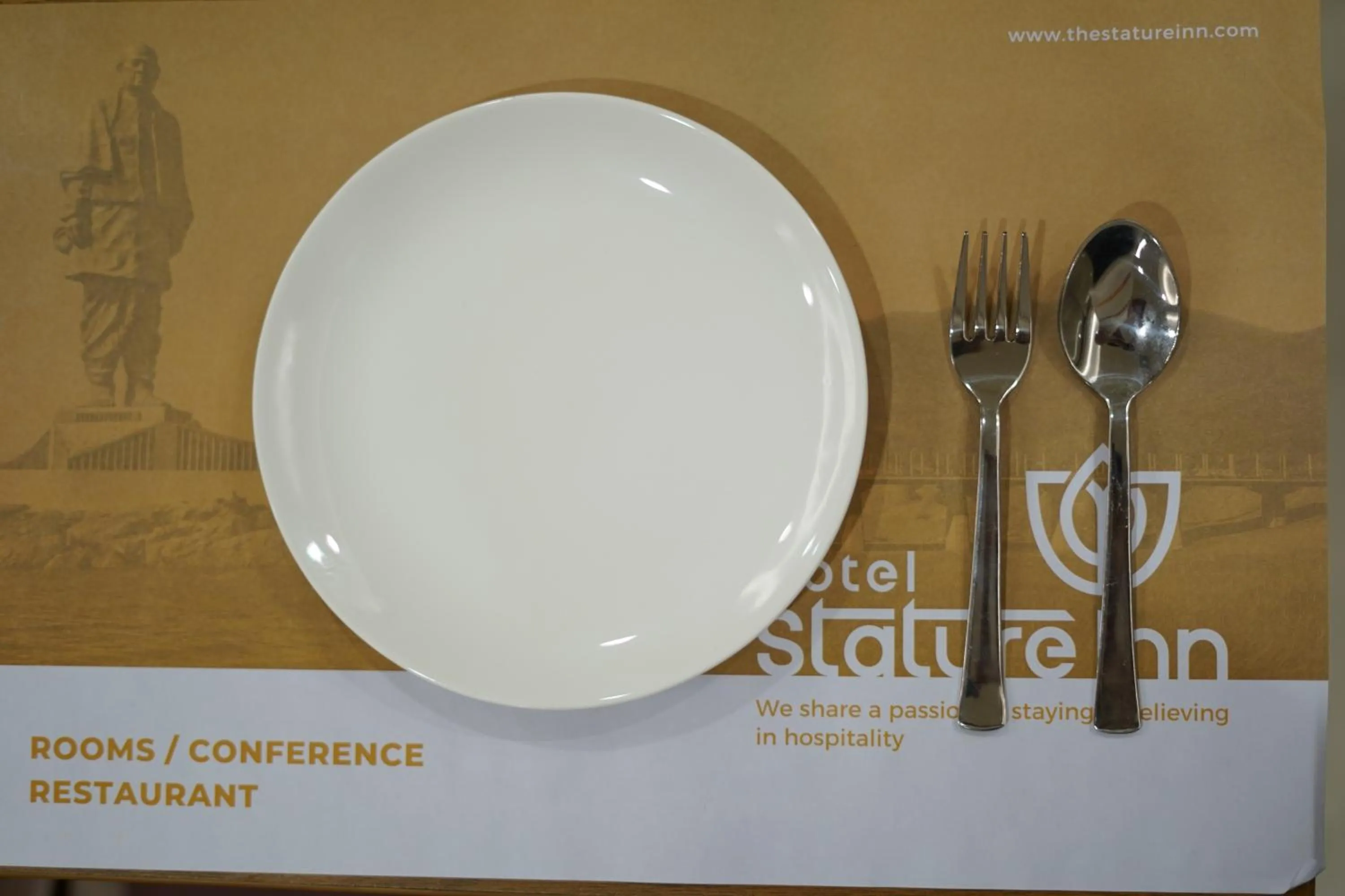 Restaurant/places to eat in HOTEL STATURE INN