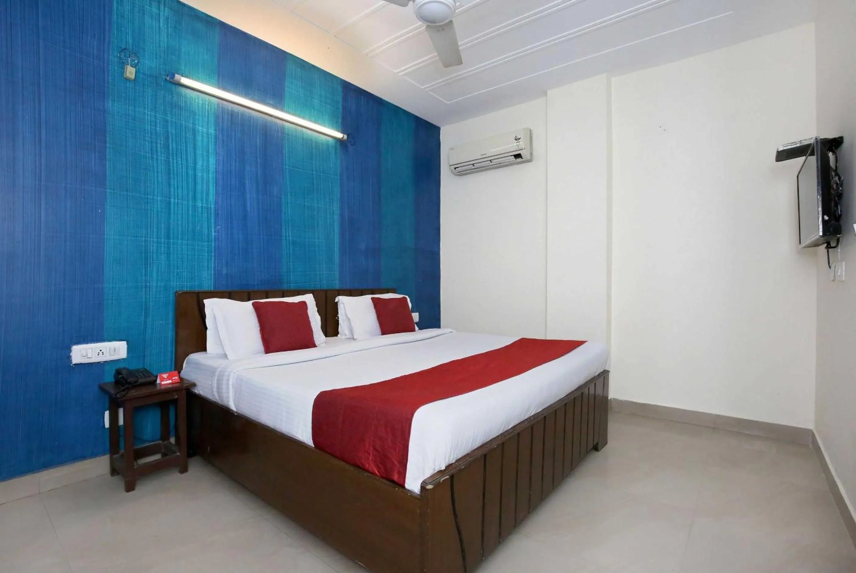 Bedroom in Hotel O Sangam 45