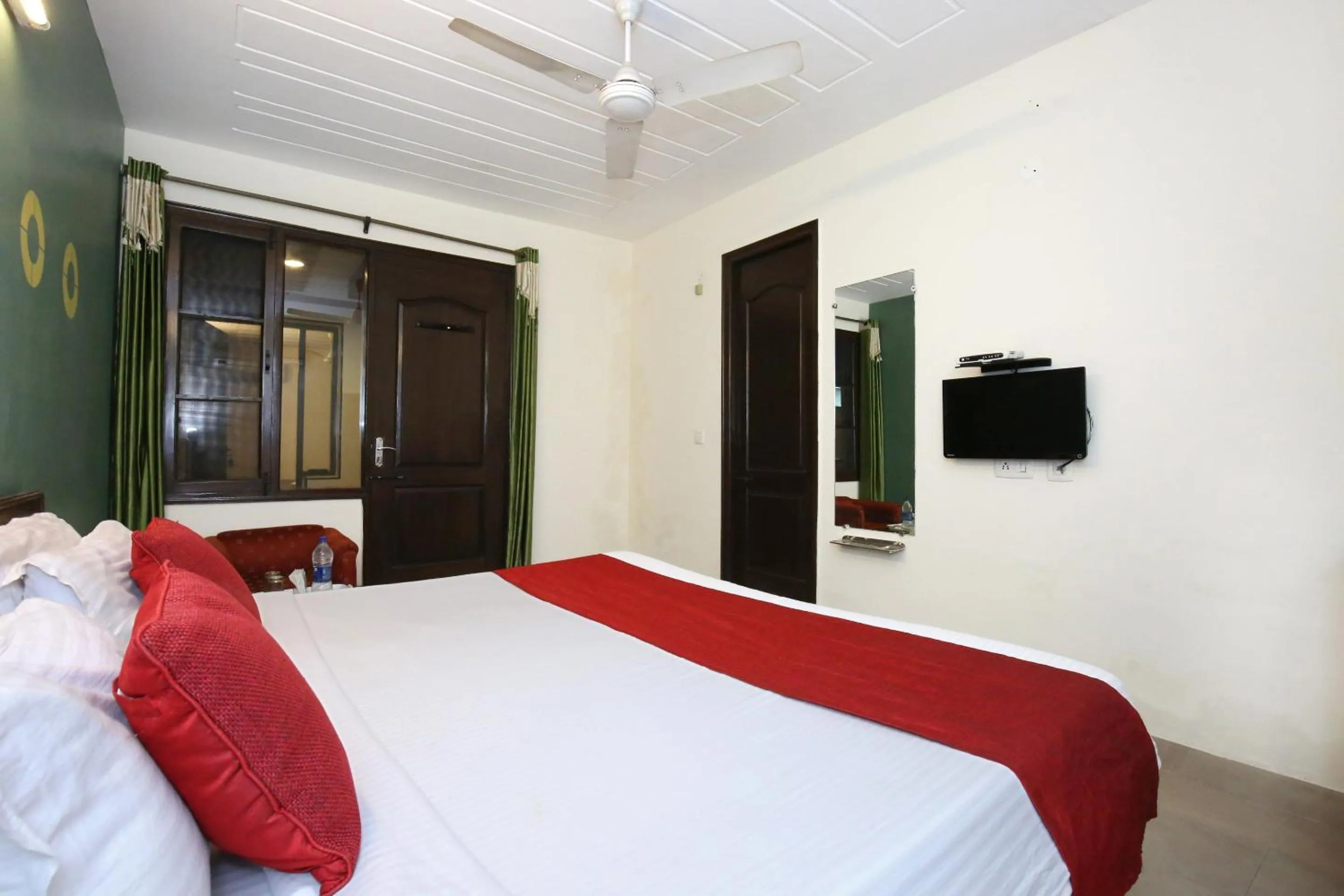 Bedroom in Hotel O Sangam 45