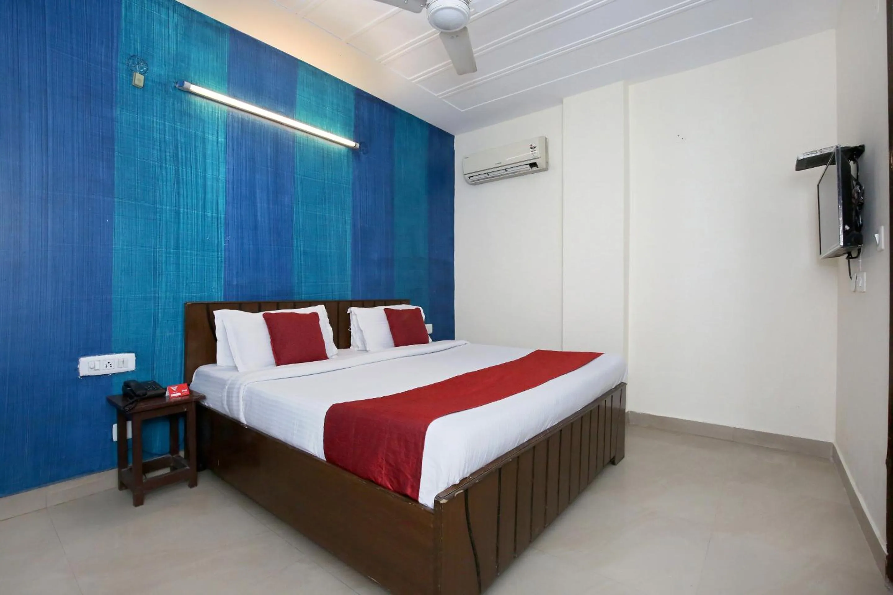 Lobby or reception in Hotel O Sangam 45