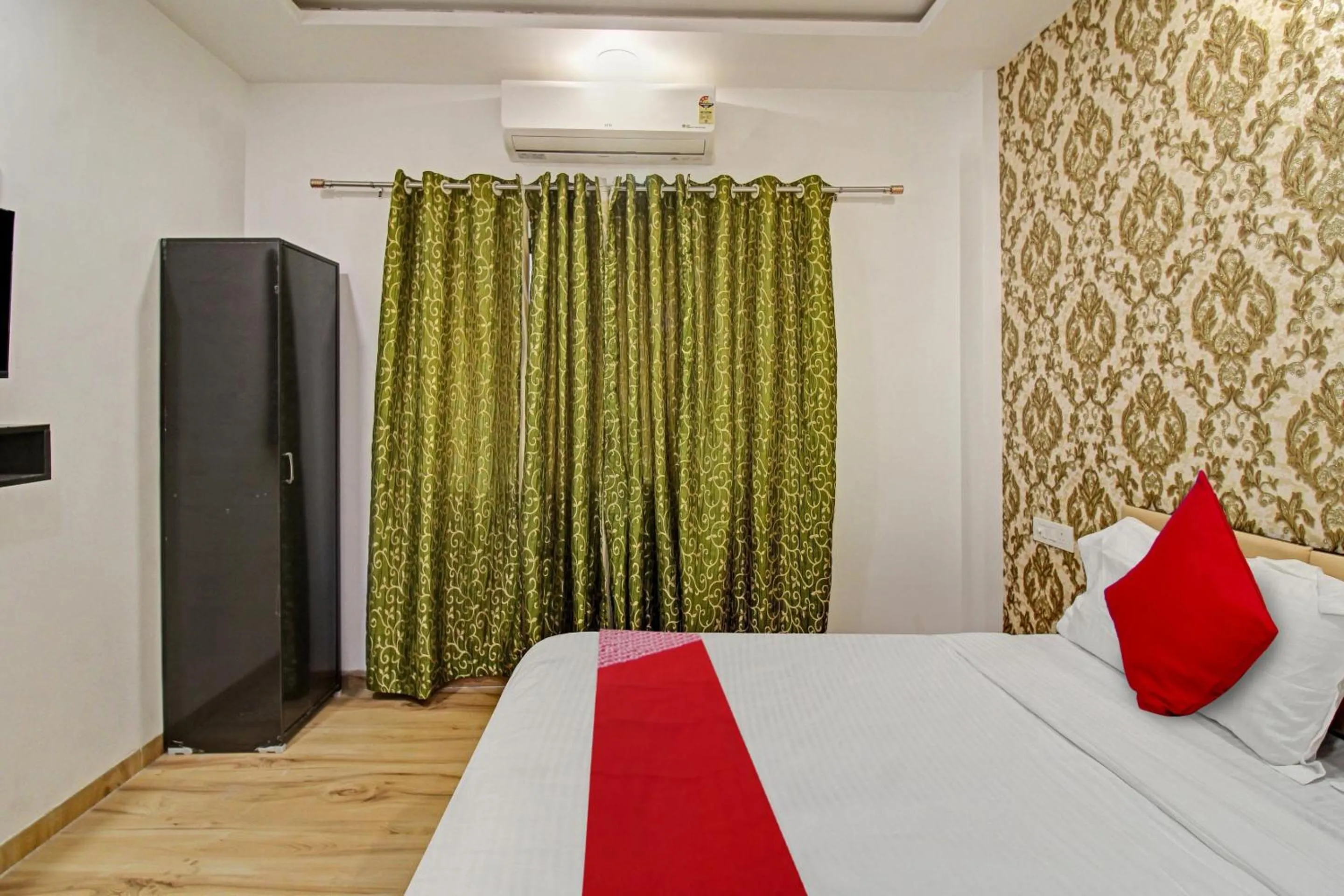 Bedroom in Hotel O The Paramount Hotel