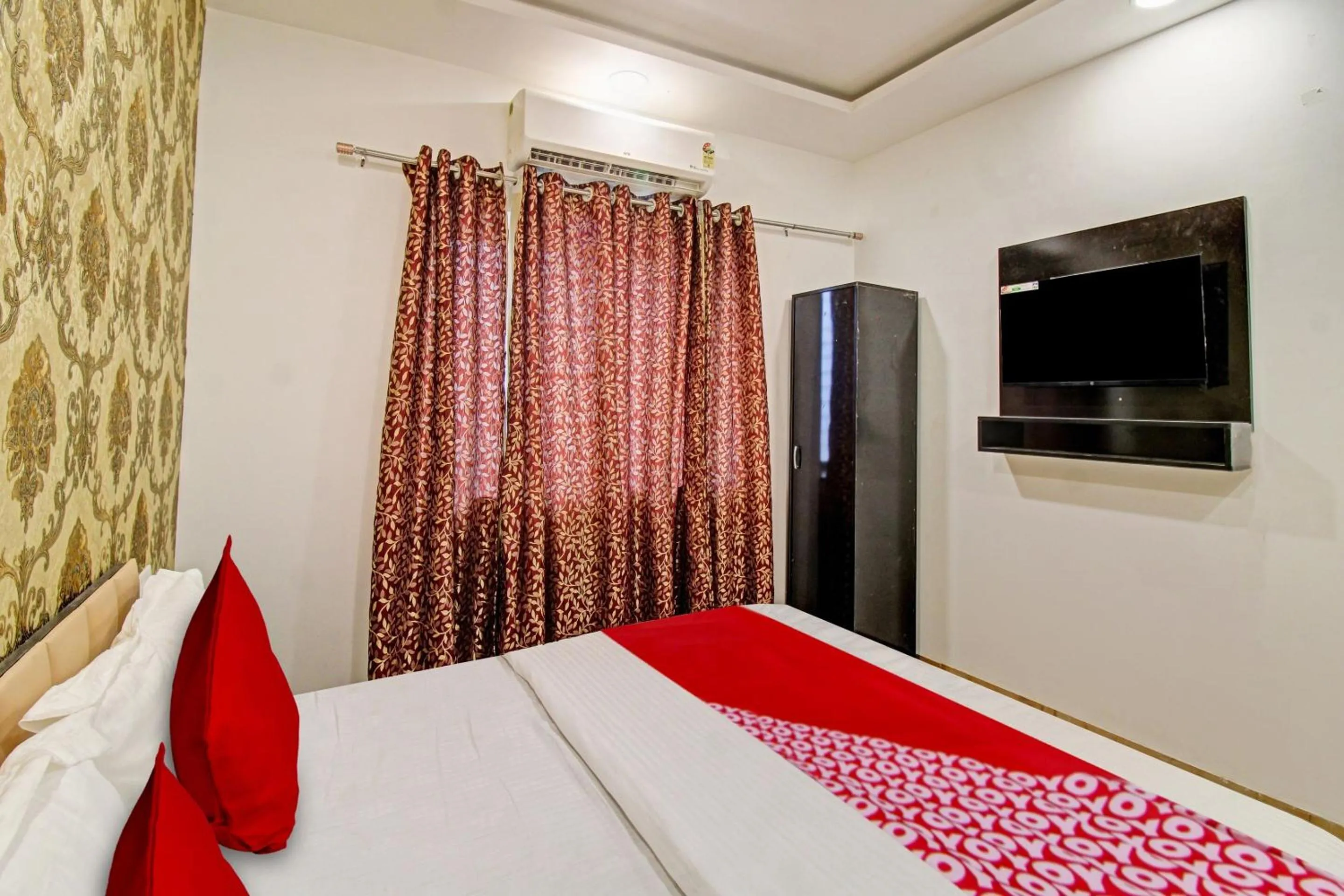 Bedroom in Hotel O The Paramount Hotel