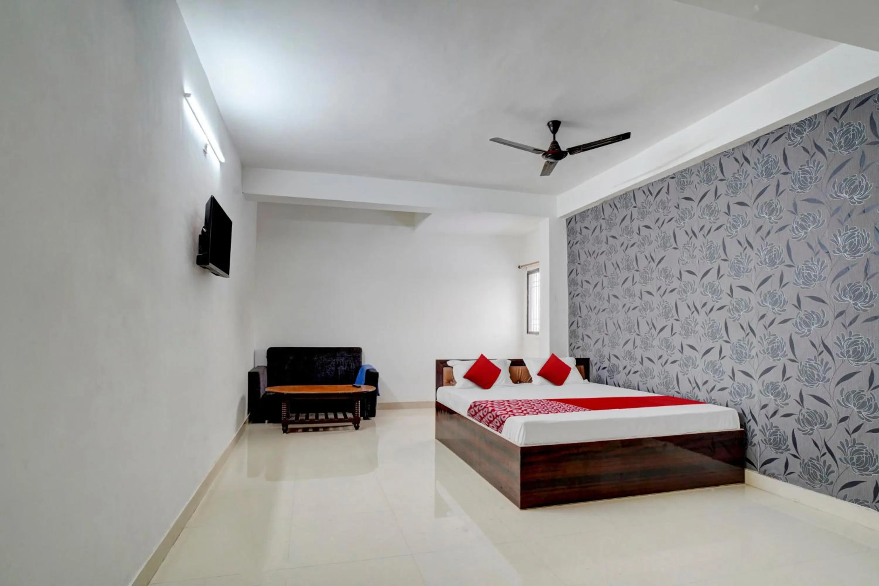 Bedroom in Hotel O Youth Hotel & Banquet Hall