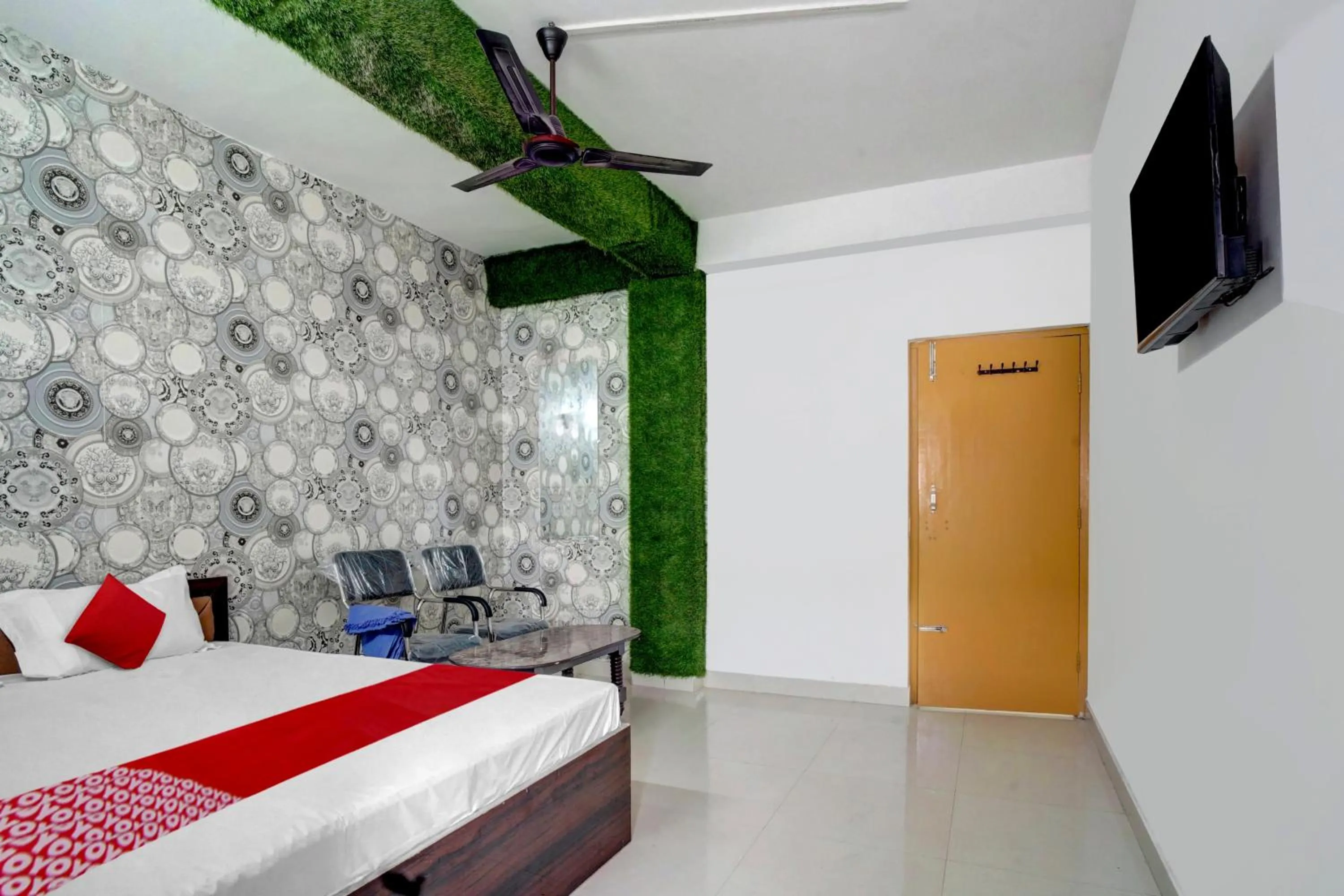 Bedroom in Hotel O Youth Hotel & Banquet Hall