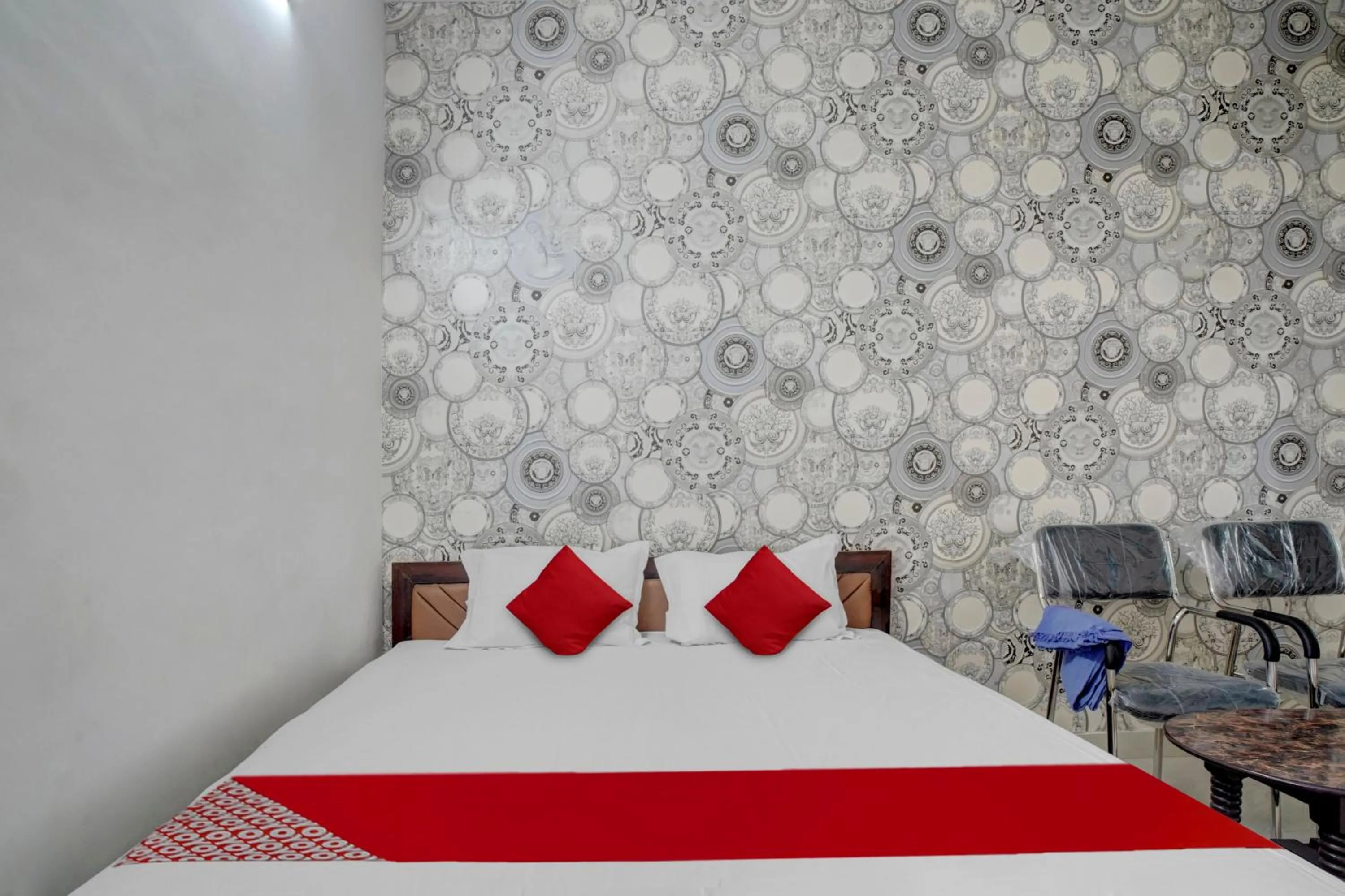 Bedroom in Hotel O Youth Hotel & Banquet Hall