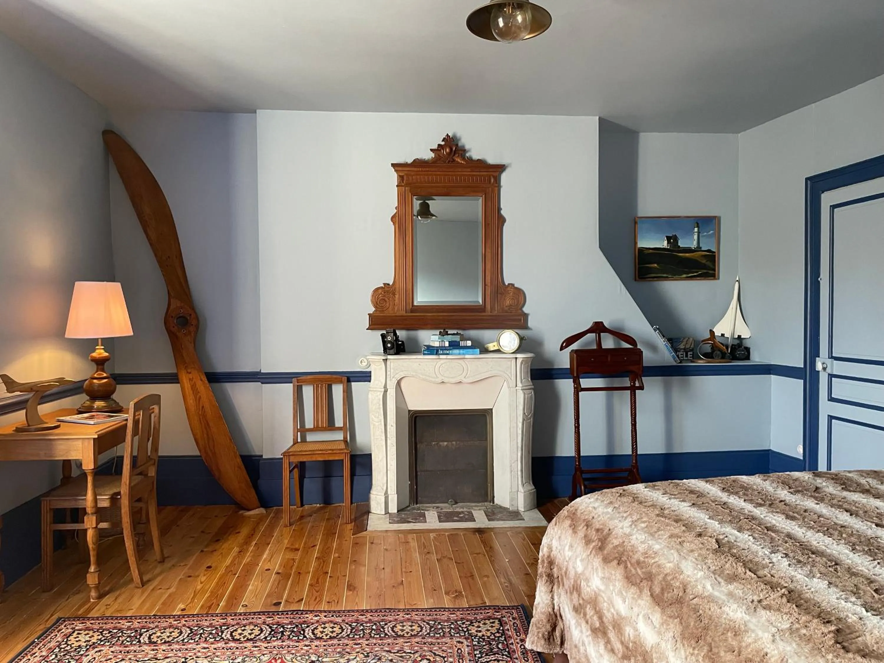 Winter, Bed in Château de la Huberdière