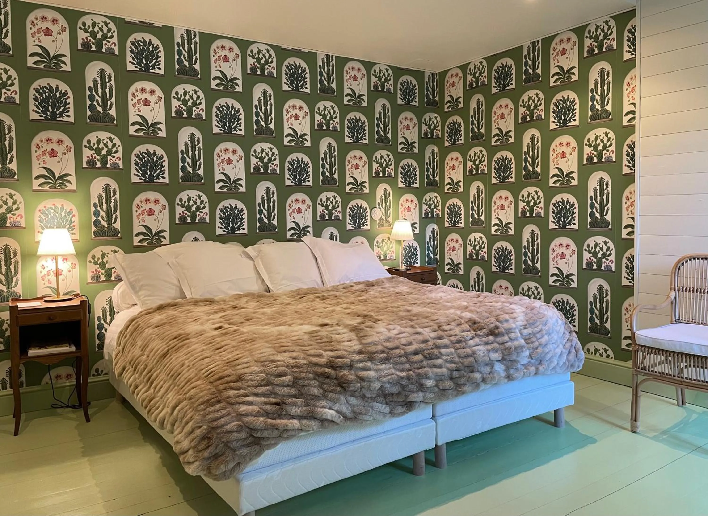 Property building, Bed in Château de la Huberdière