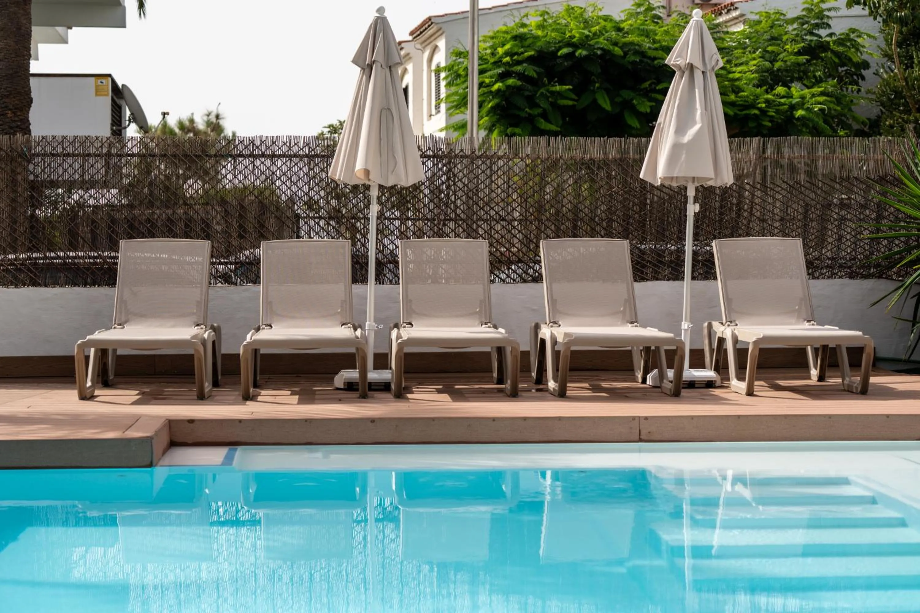 Swimming pool in Alsol El Chaparral