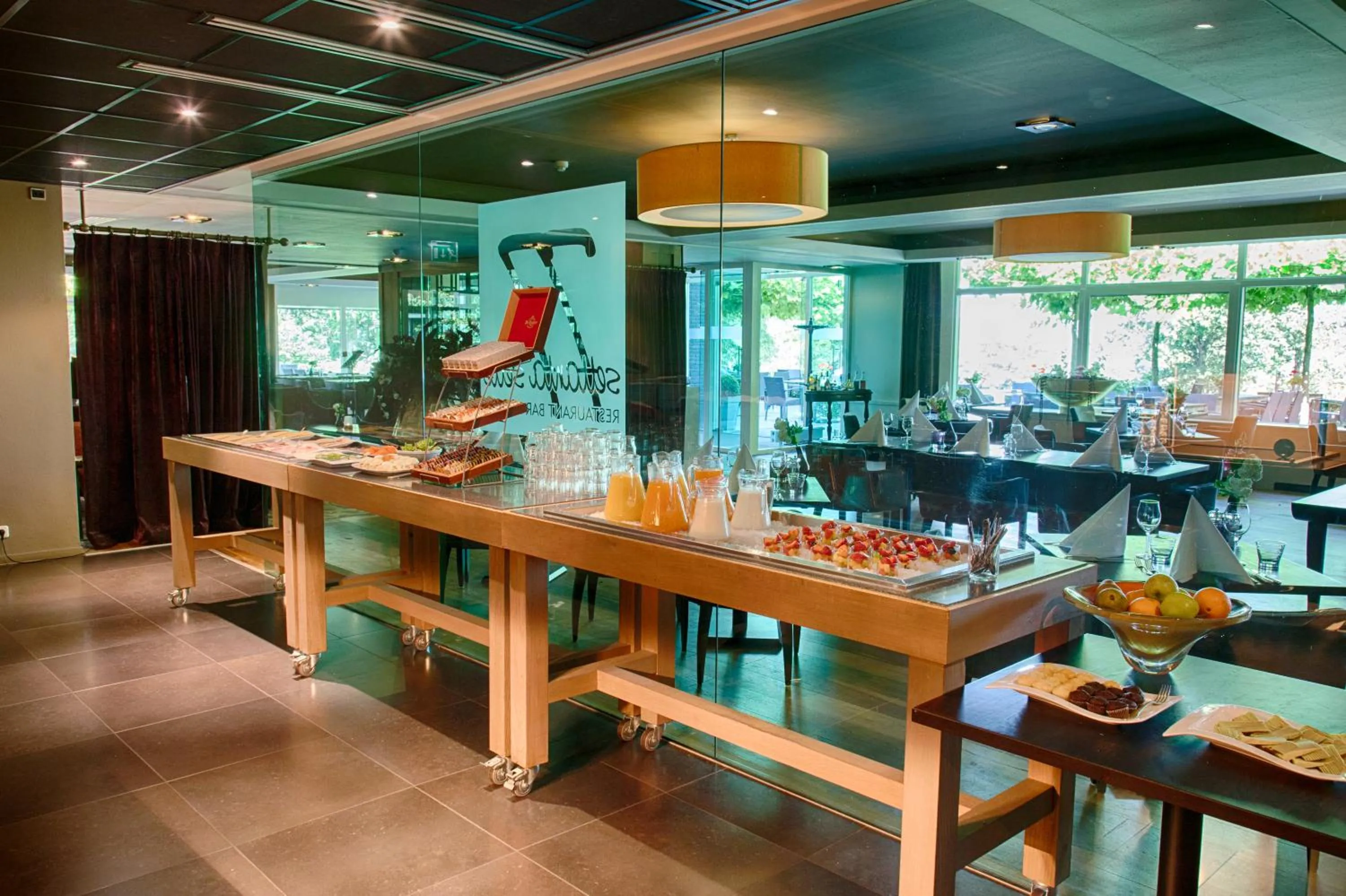 Food and drinks in Fletcher Hotel Restaurant Sallandse Heuvelrug